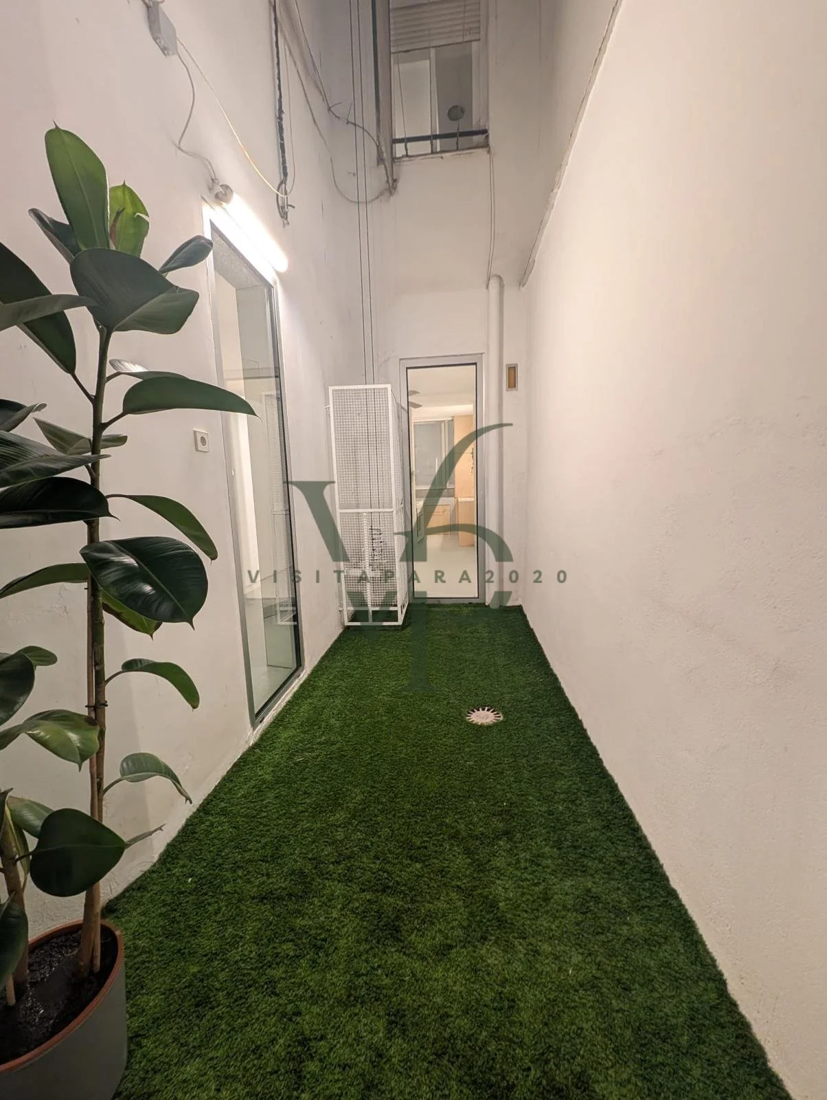 WhatsApp Image 2025-11-28 at 18.40.42 (8).jpg