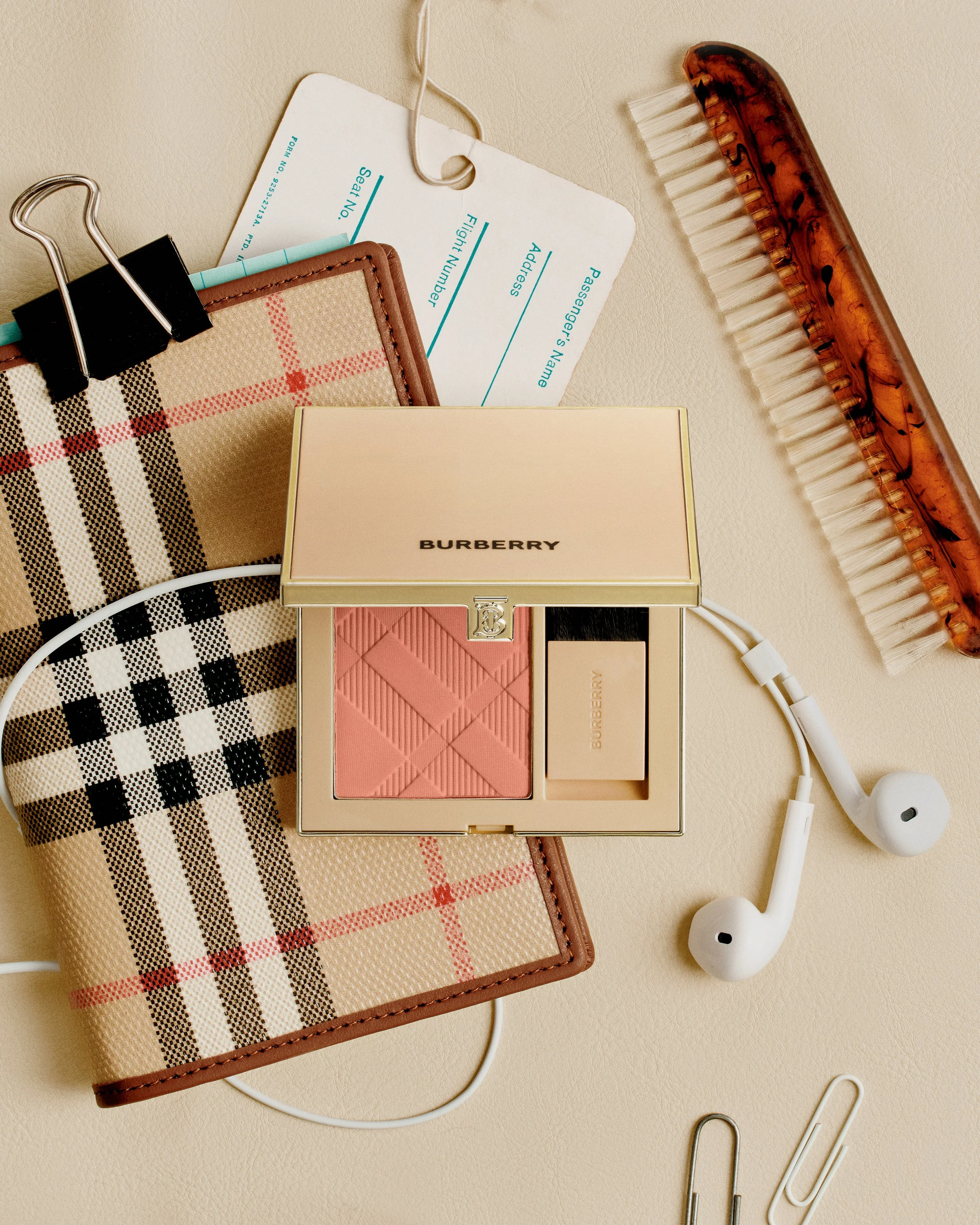 Burberry Beauty_Sam Nicklin_1.jpg