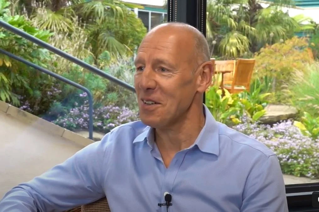 What does leading with passionate, personal engagement mean?