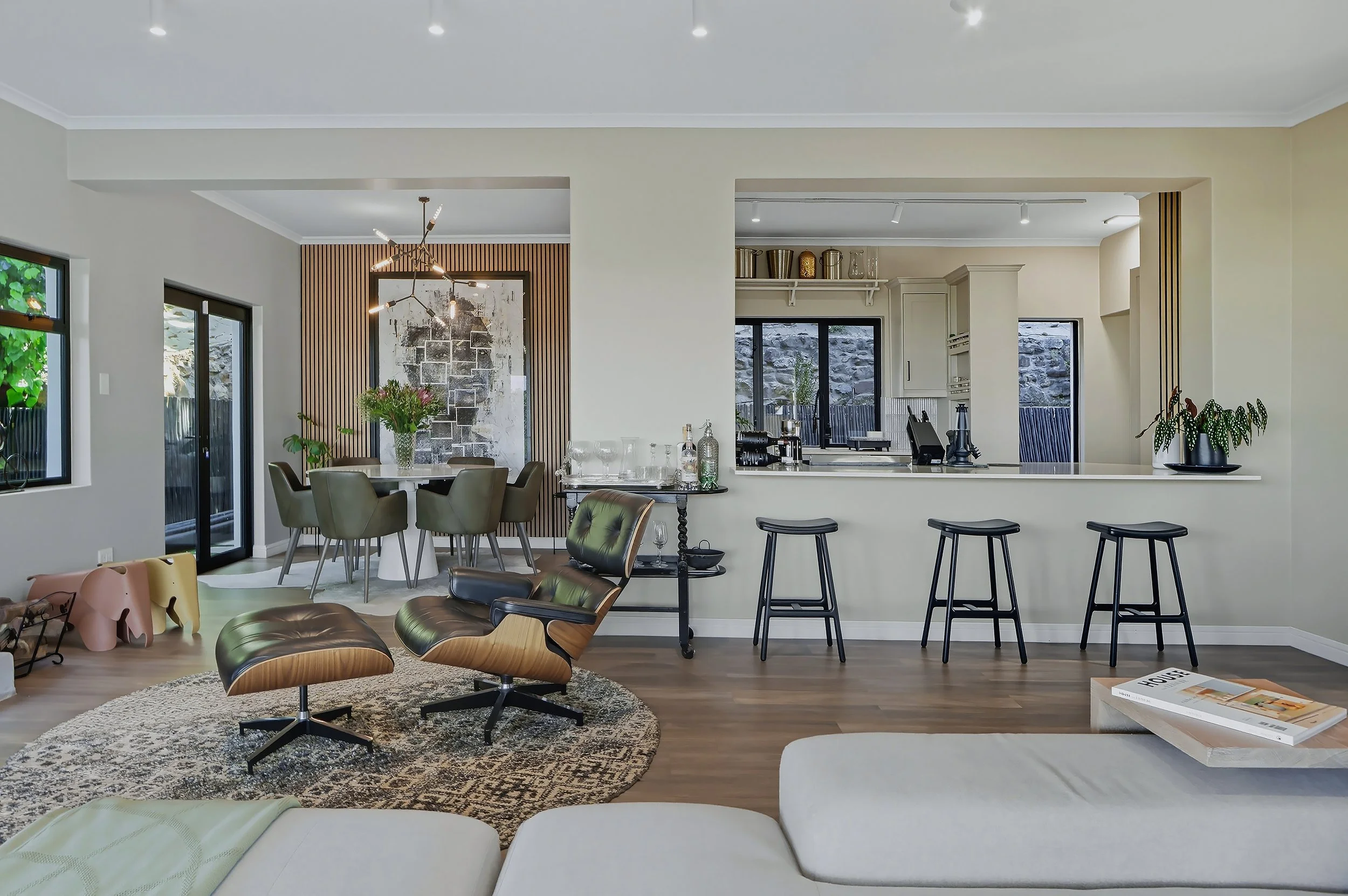 Lounge & Kitchen.jpg