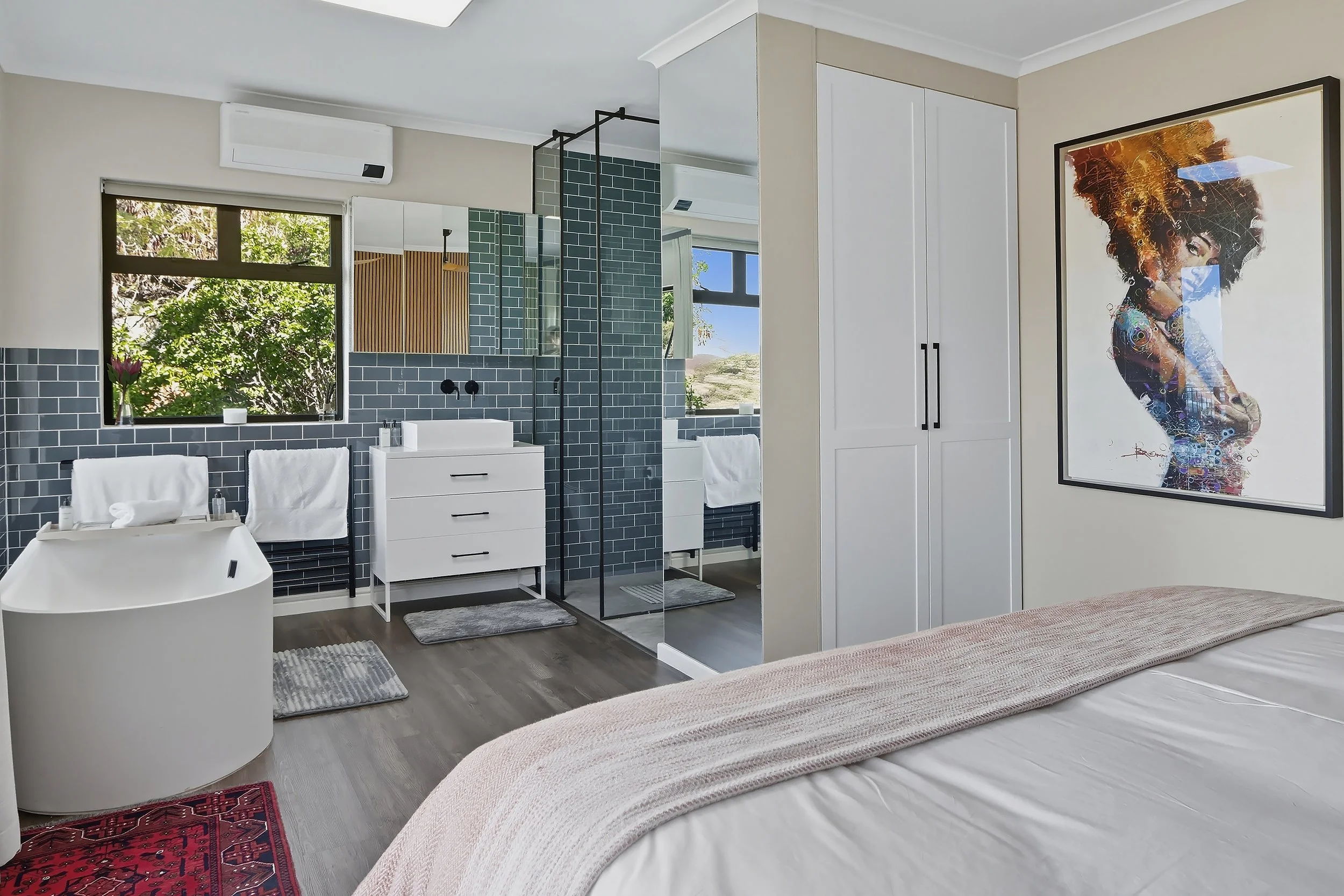 Main Bedroom bathroom .jpg