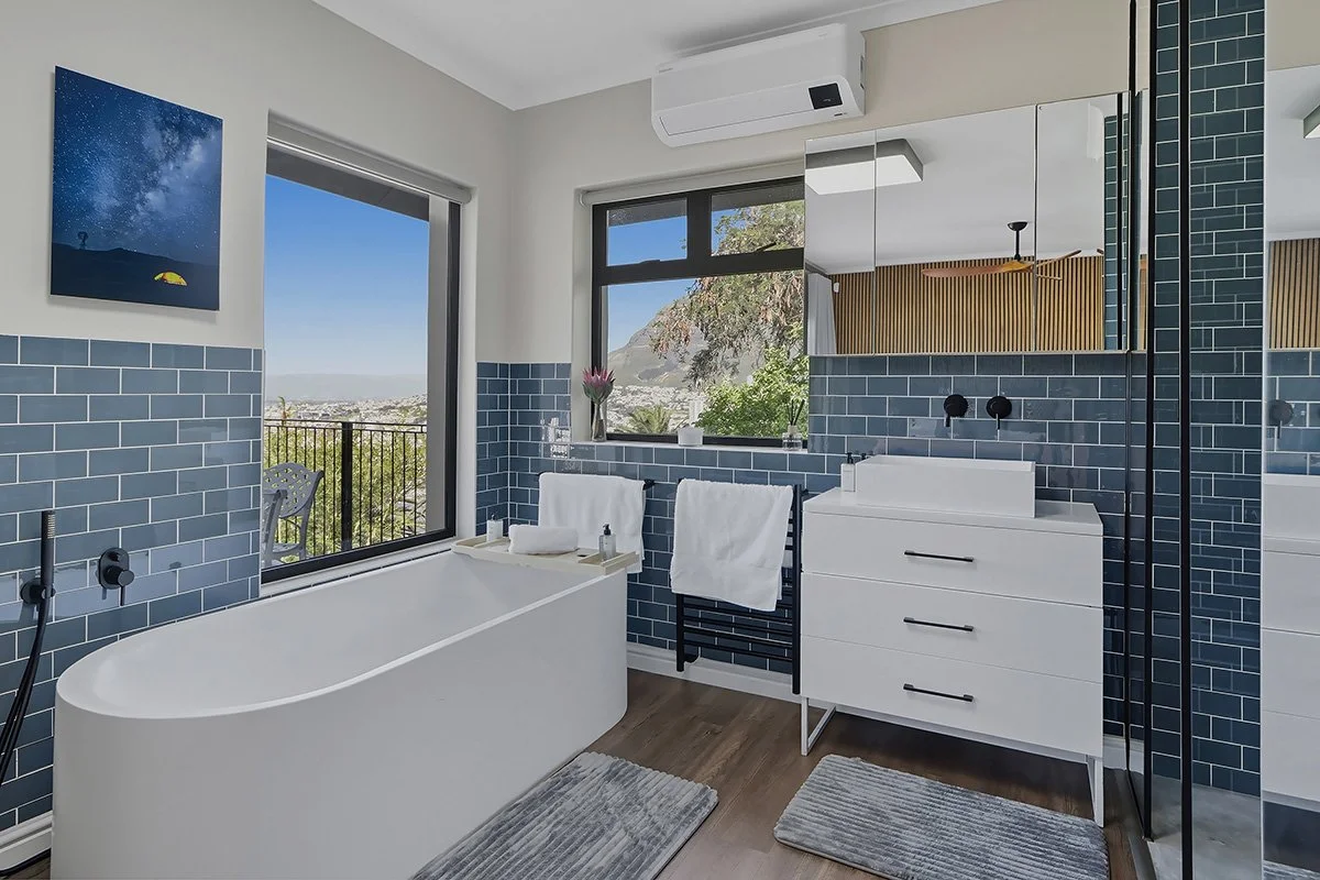 Main Bedroom  bathroom.jpg