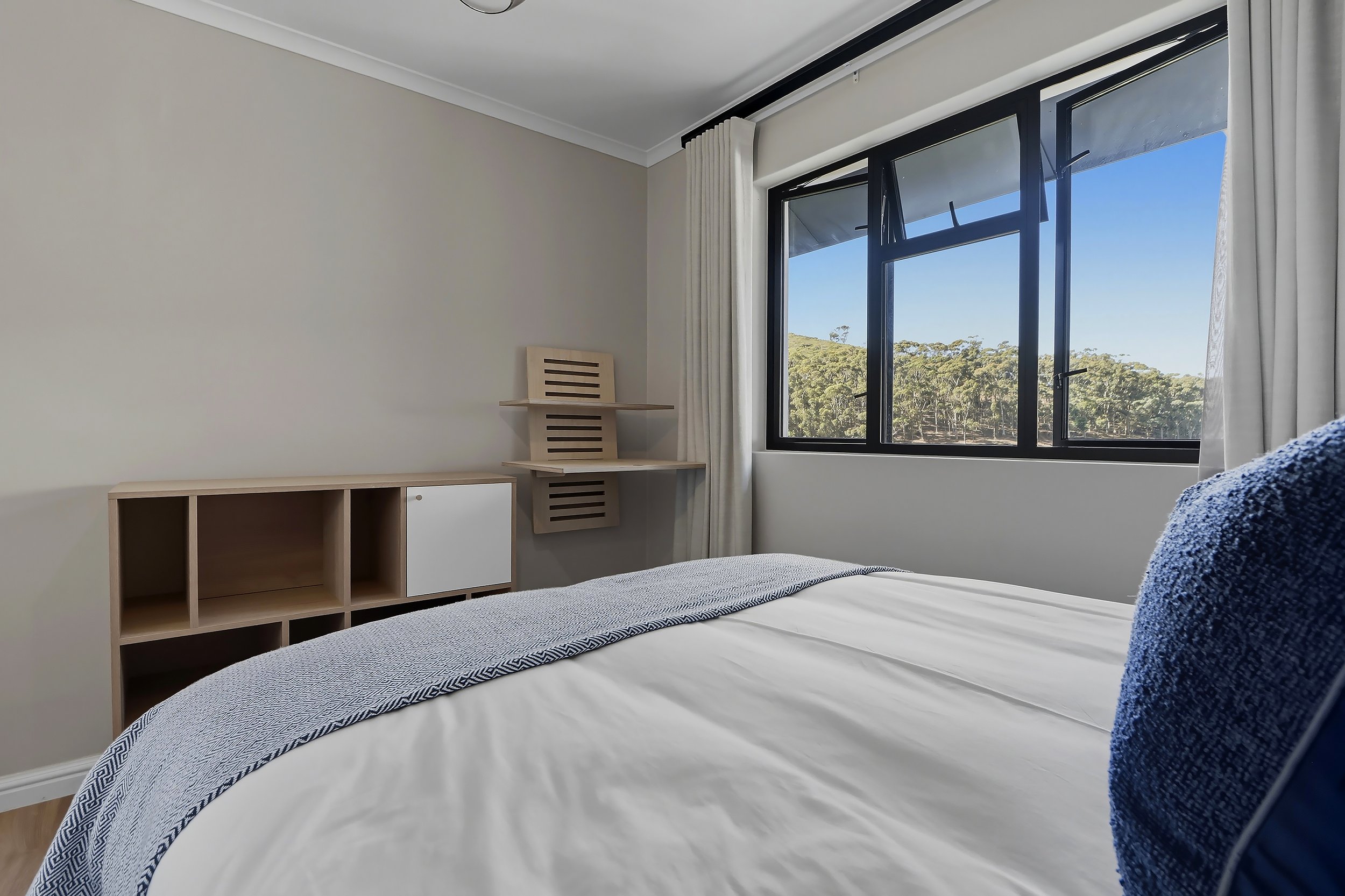 Bedroom 2 (2).jpg
