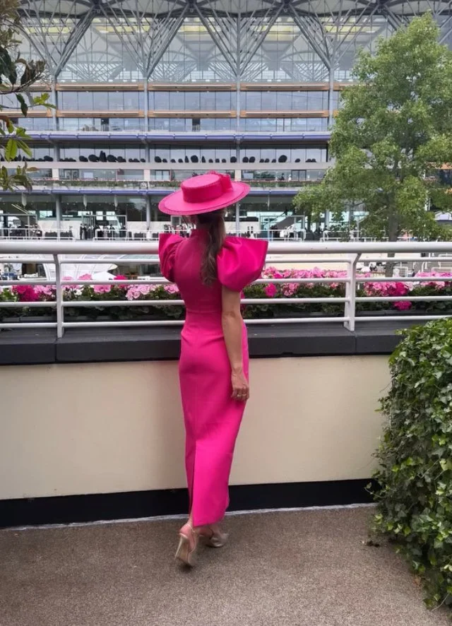 Jane Buick looking so pretty in pink!