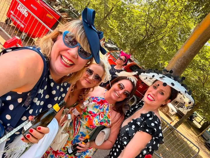 Gorgeous 'dior' style polka dot vision!