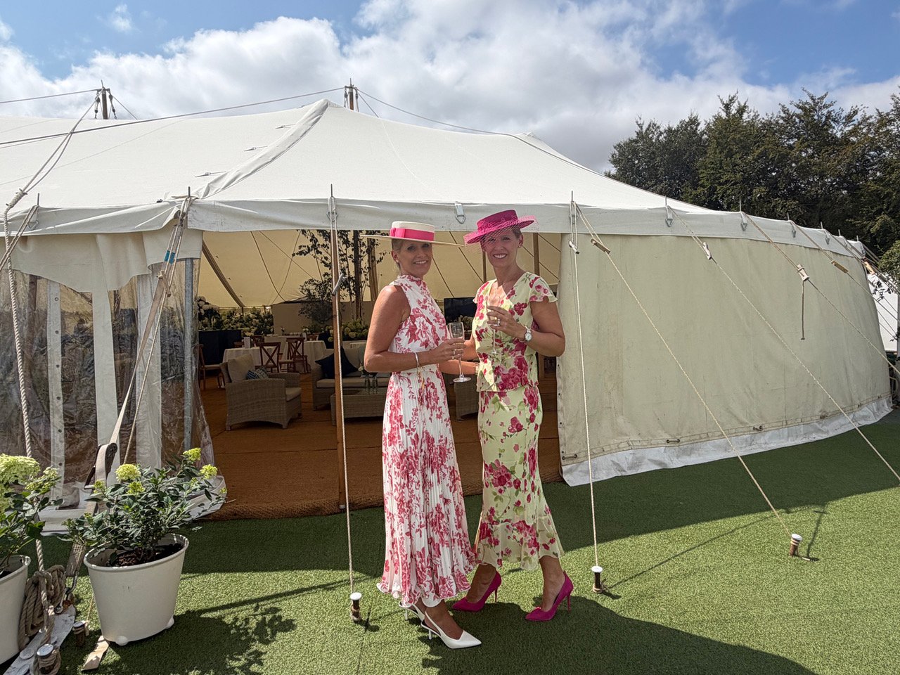 Stunning ladies at the racies wearing Trudy Comfort boaters