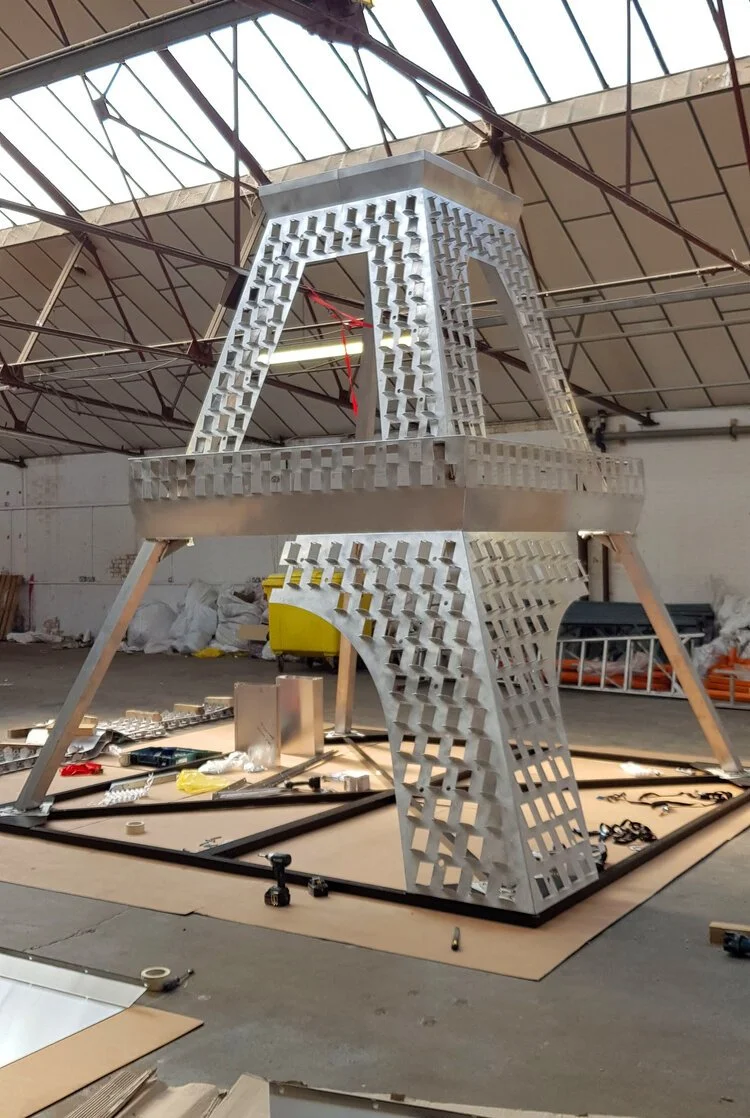 Lancome-Eiffel-Tower-Construction1.jpg