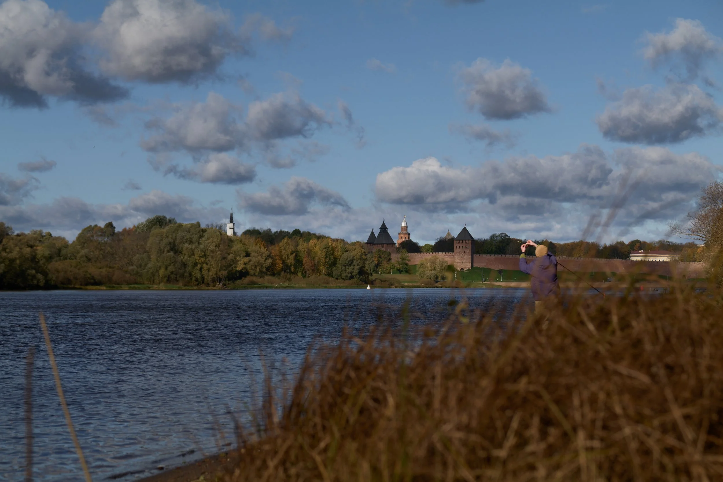 View_of_the_Novgorod_Kremlin_Across_the_Volkhov_River.jpg