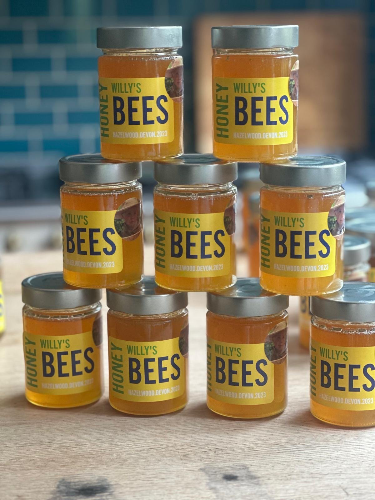 Small Jar of Willy’s Bees Honey ( 212ml)