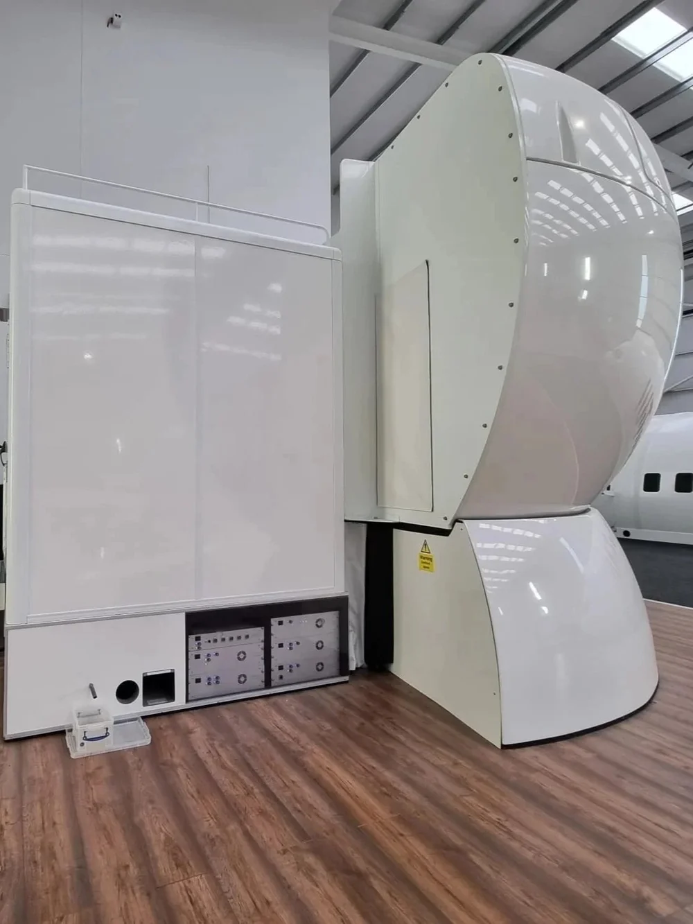 Certified Boeing 737-800W flight training device (FTD), Gatwick Crawley
