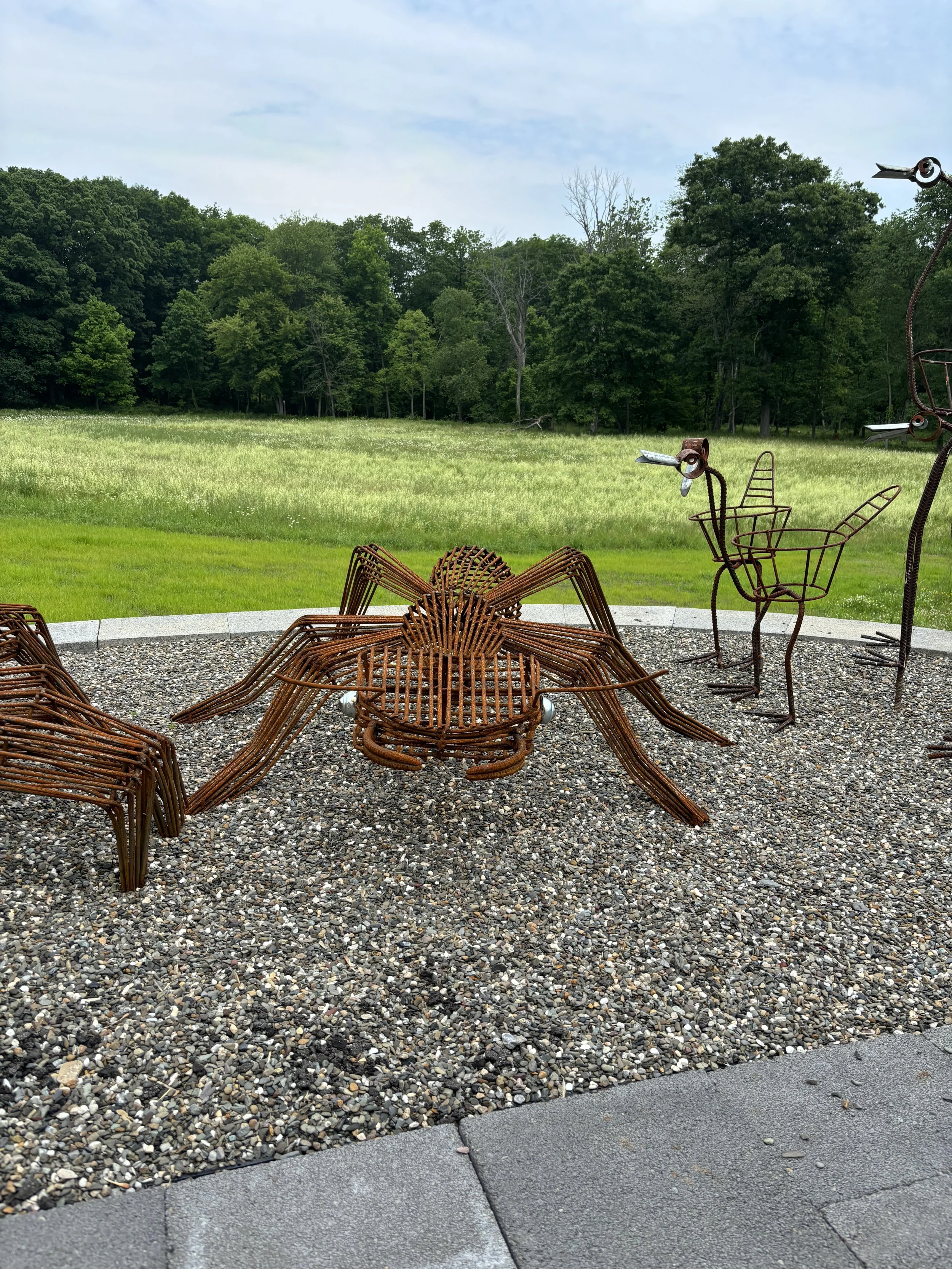 Ant
54”x46”x16”
$975
