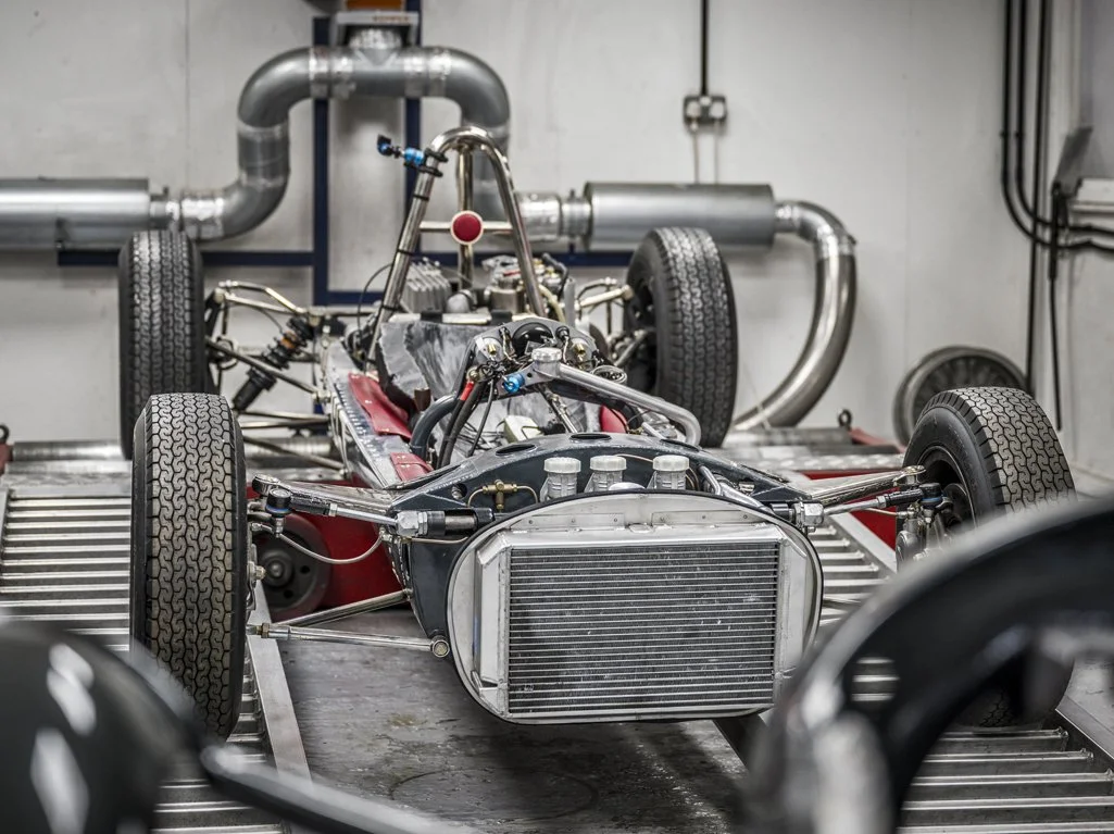 engine-building-setford-brabham-bt7-maurice-volmeyer-01.jpg