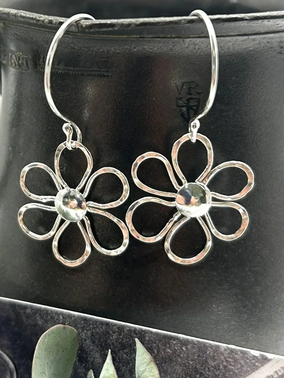 Medium Sterling Silver Daisy Earring