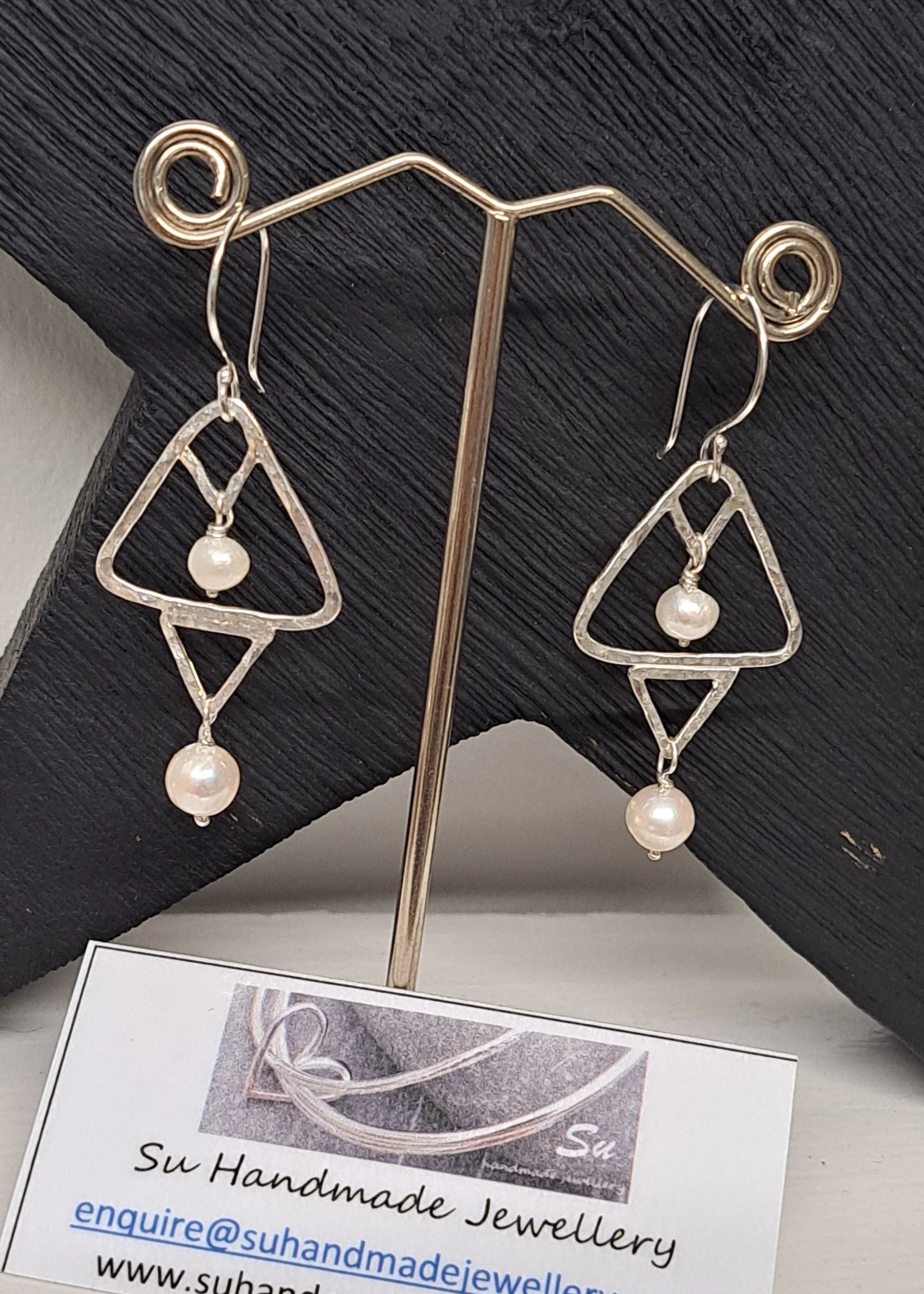 Fresh Water Pearl Earrings