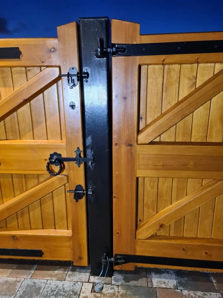 classic style gate post example.jpg