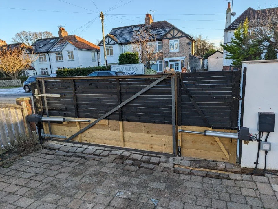 Split length gate.jpg