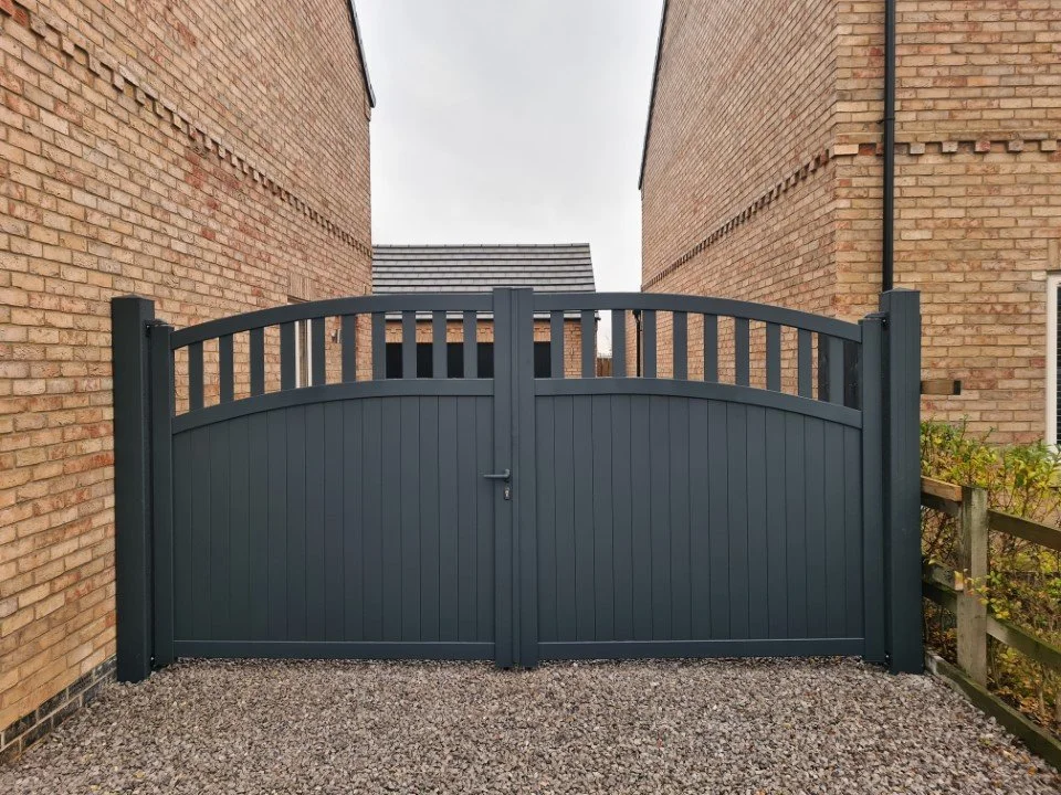 Modern Metal gates.jpg