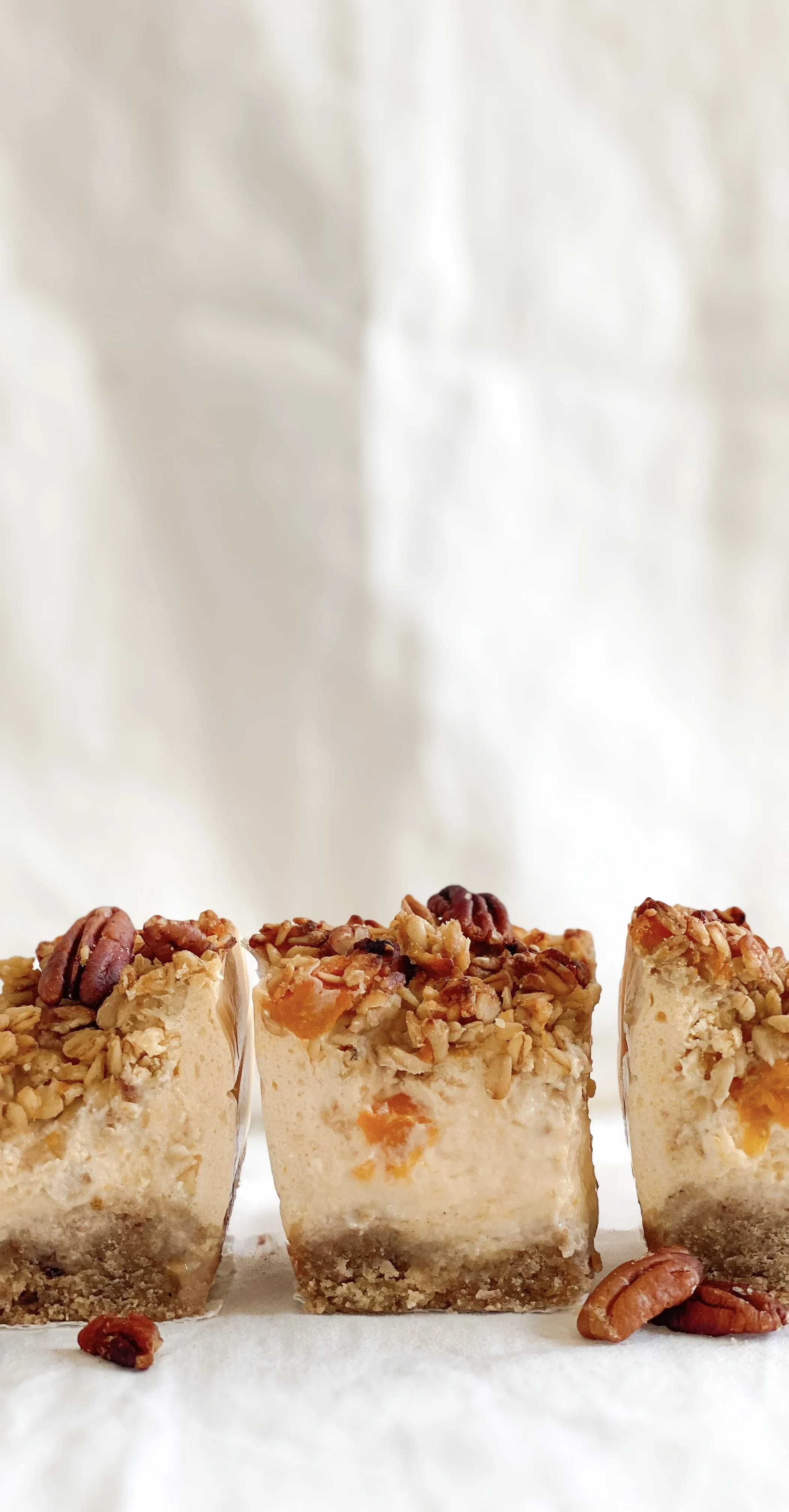 tala cooking Perzik crumble bars.jpeg