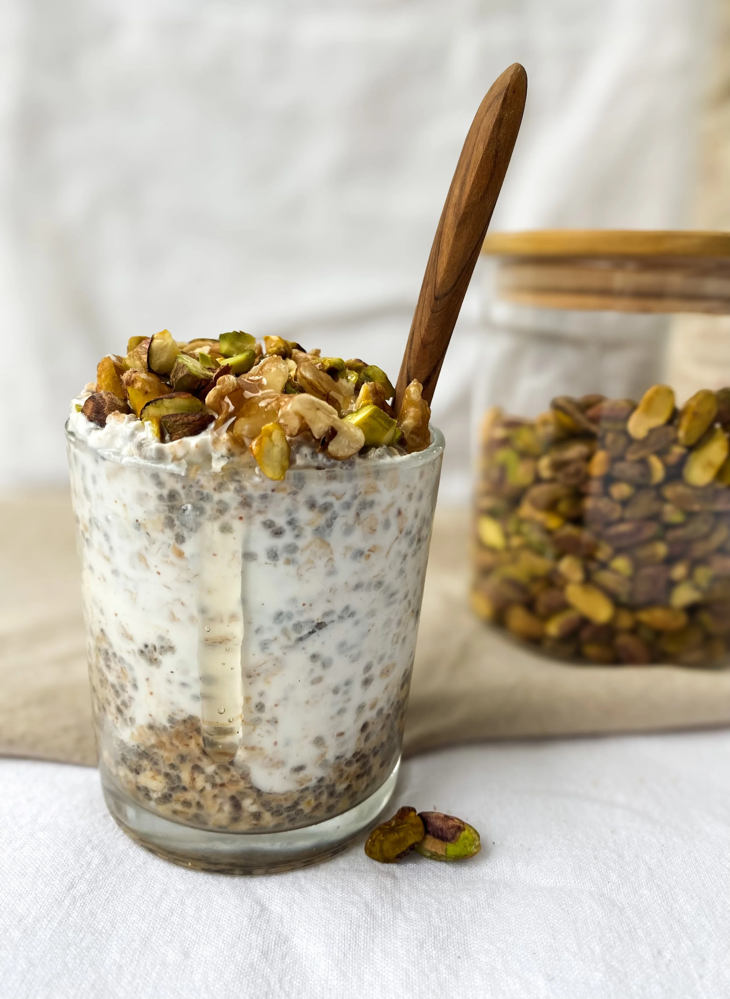 baklava overnight oats.jpeg