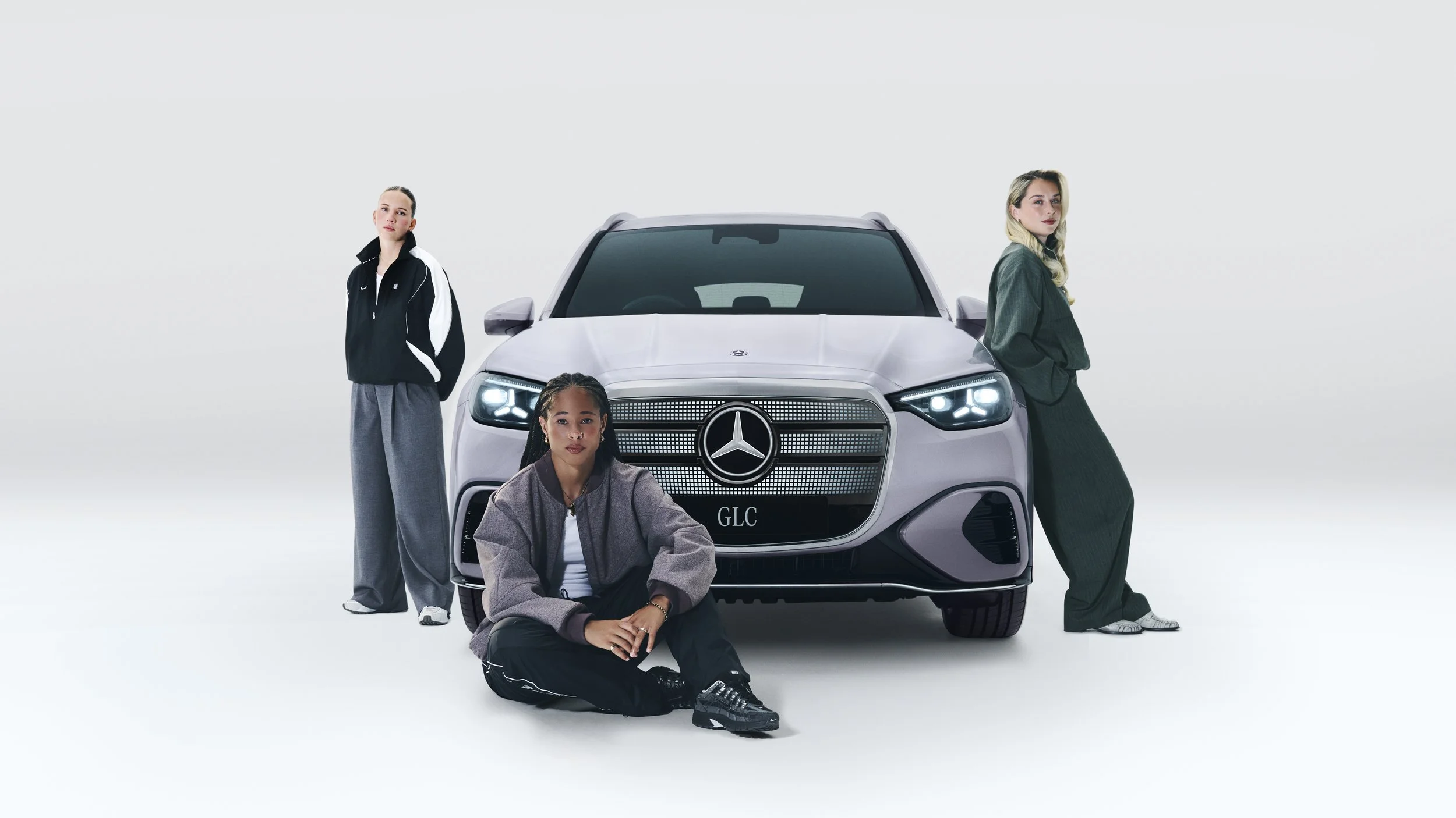 260506_MERCEDES_PLATES_CAR_033_16x9_HIGH_RES.jpeg