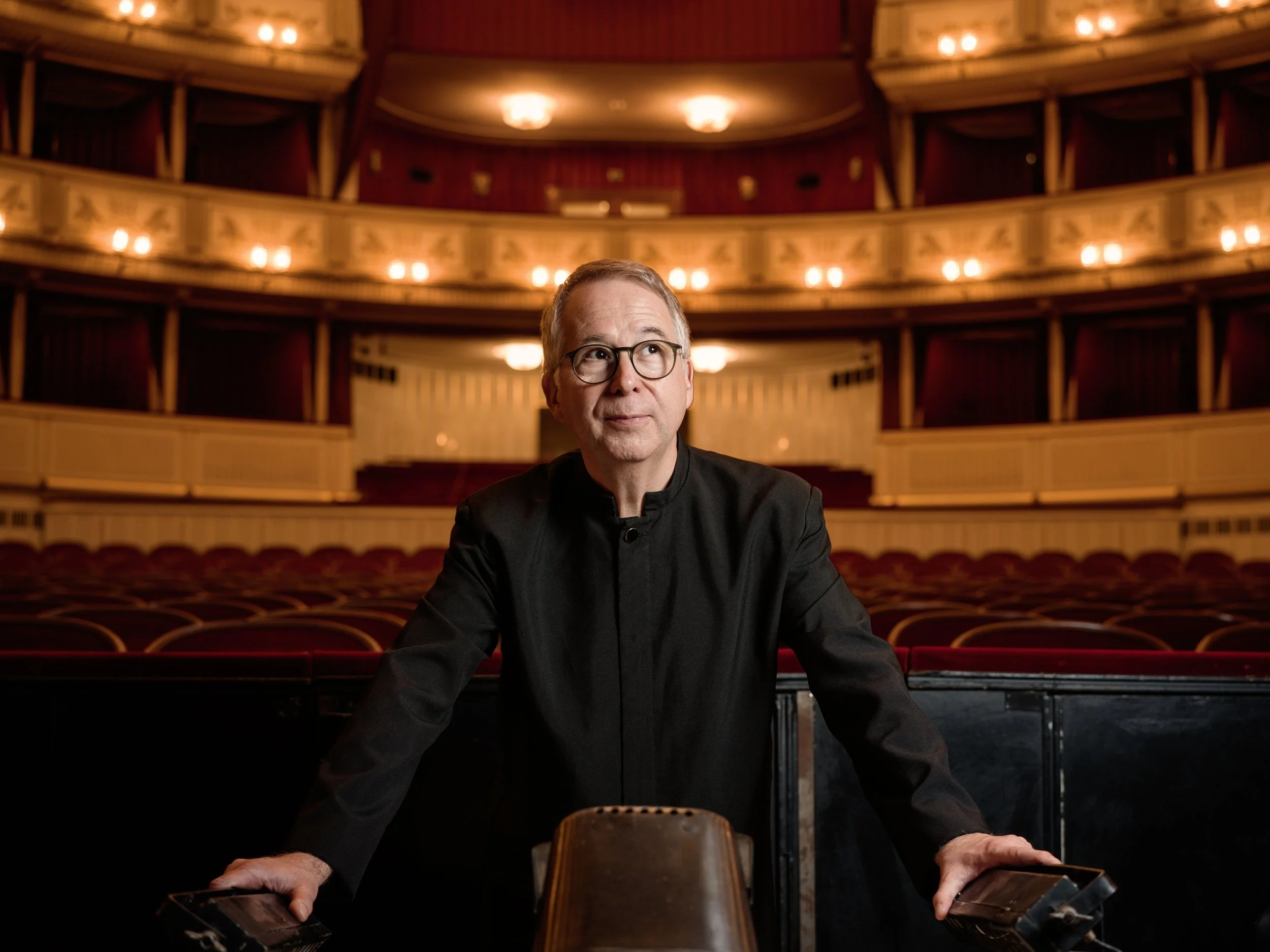 Bertrand de Billy kehrt mit Le nozze di Figaro nach London zurück