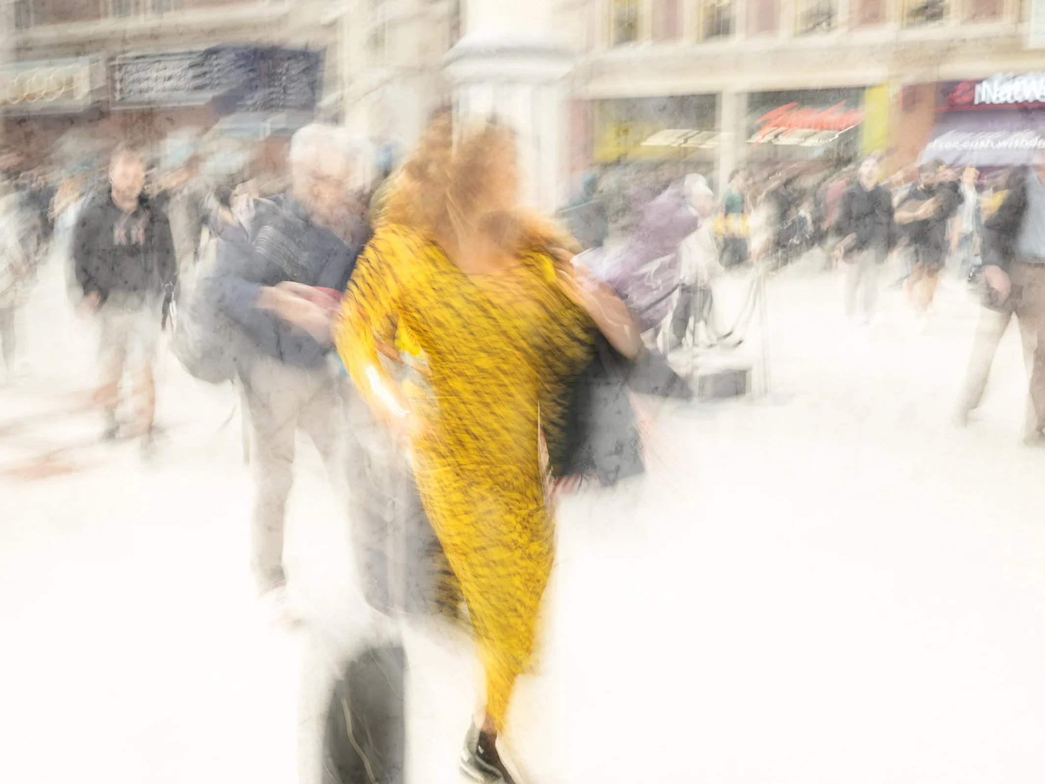 Victoria Stn-001001.jpg