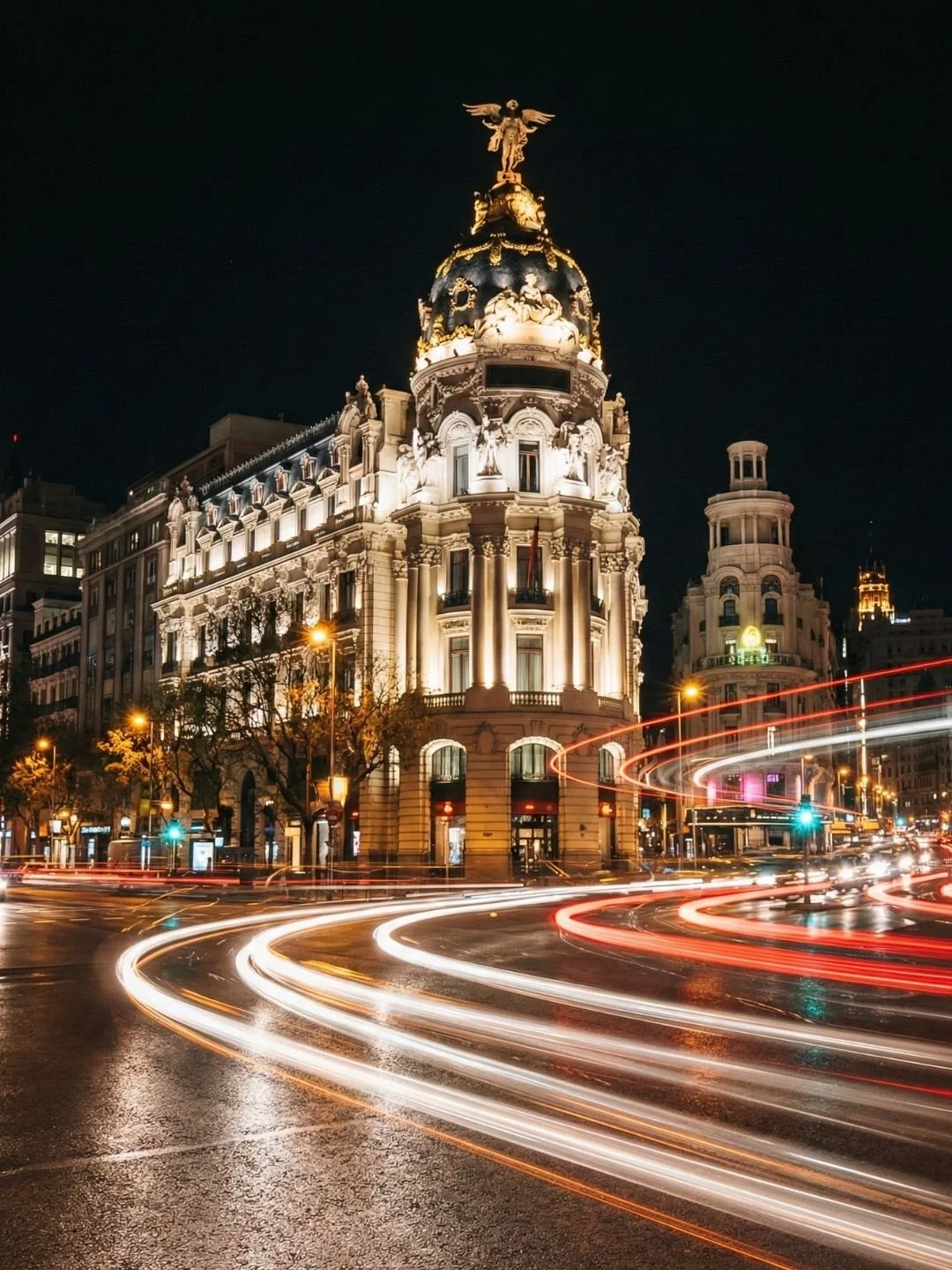 Edificio Metrópolis (Gran Vía): la cúpula que convirtió una esquina en icono