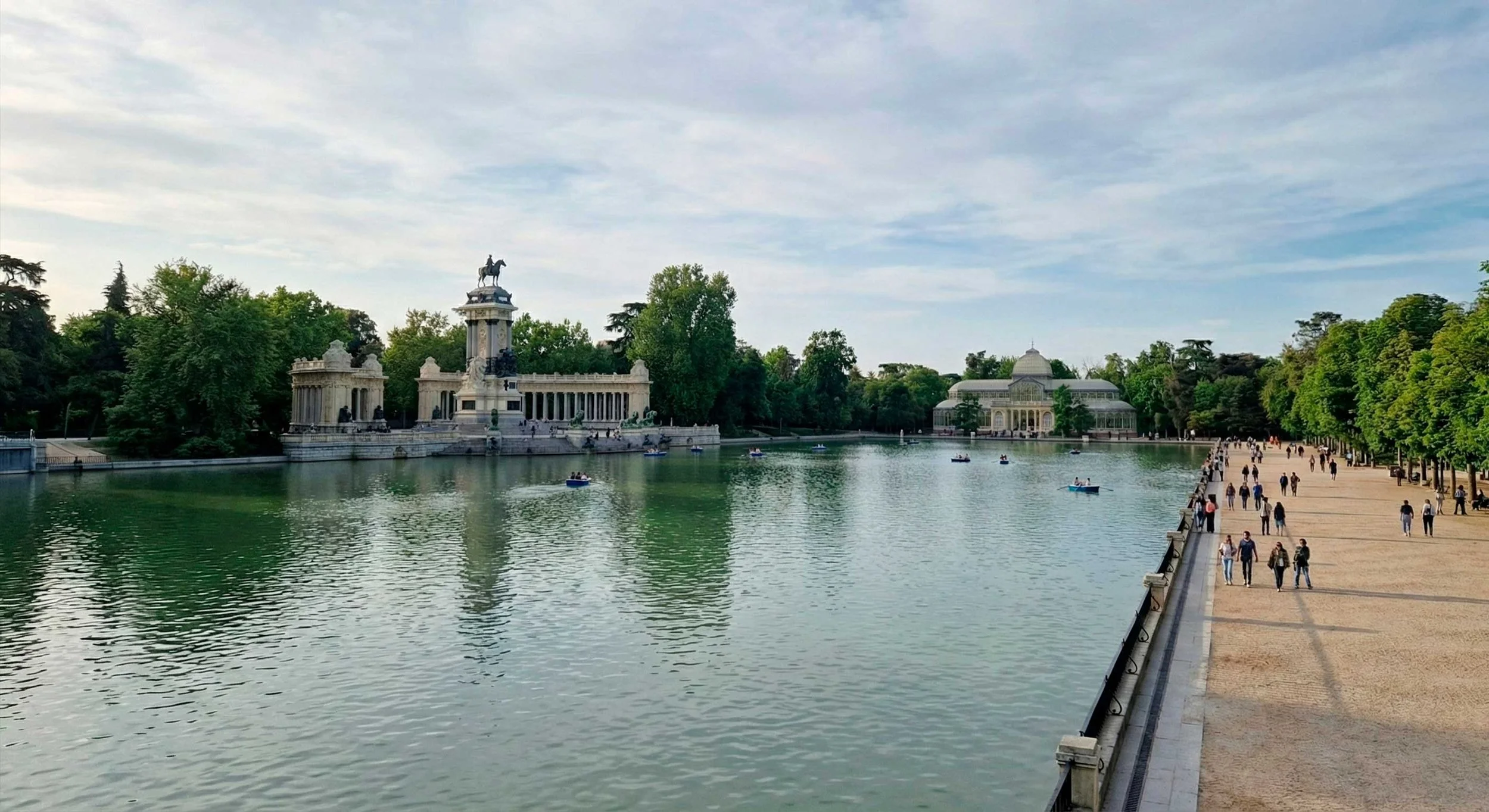 Detalle botánico en el Real Jardín Botánico de Madrid, parada tranquila del paseo de Carlos III.