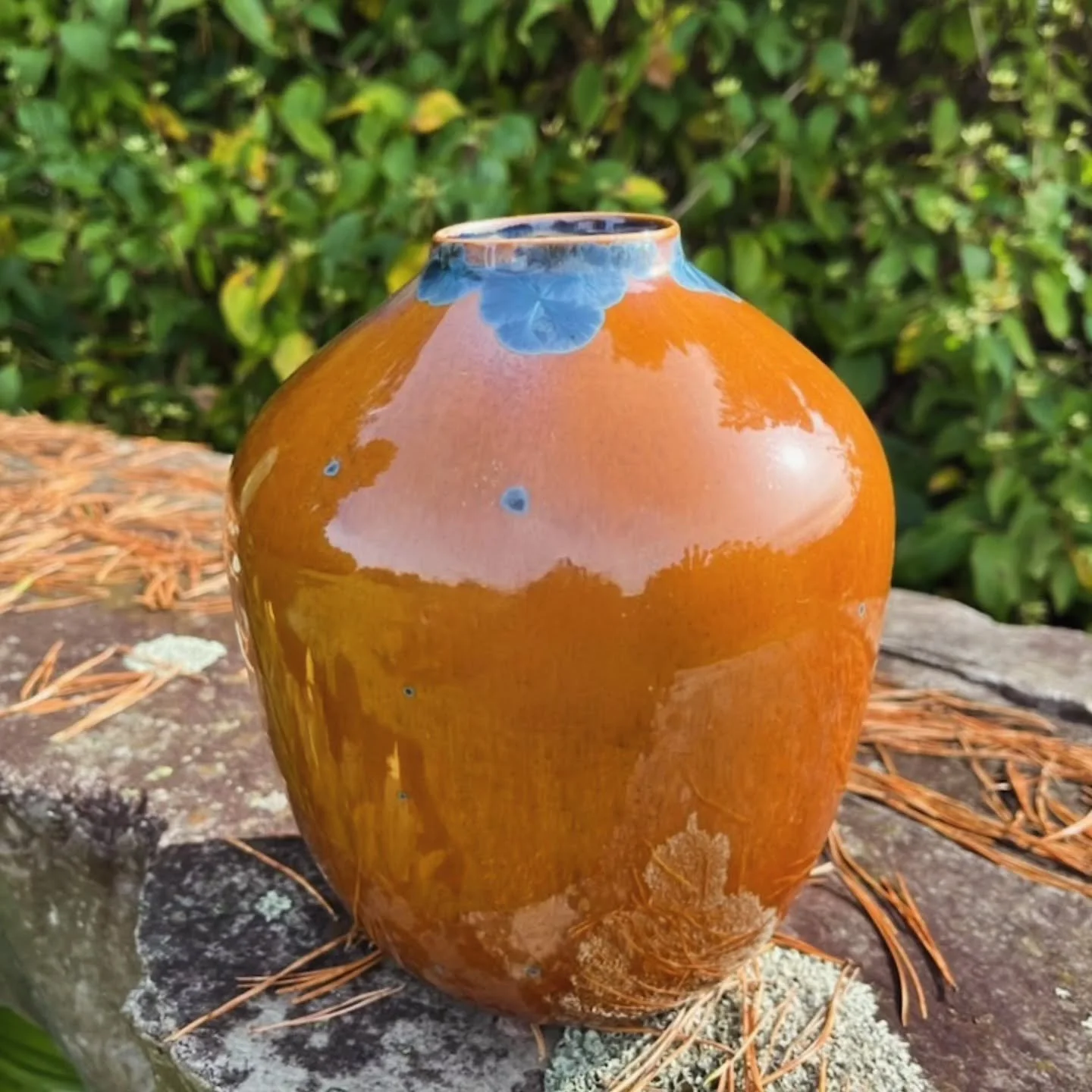 - Fall -
Fall 2025
Cold nights, painted woods, and a season that simmers
.
.
.
#porcelain #ceramics #pottery #handmade  #ceramicart #crystallineceramics  #crystallineglaze #porcelainart  #studioceramics #contemporaryceramics #crystalline #handmadecer