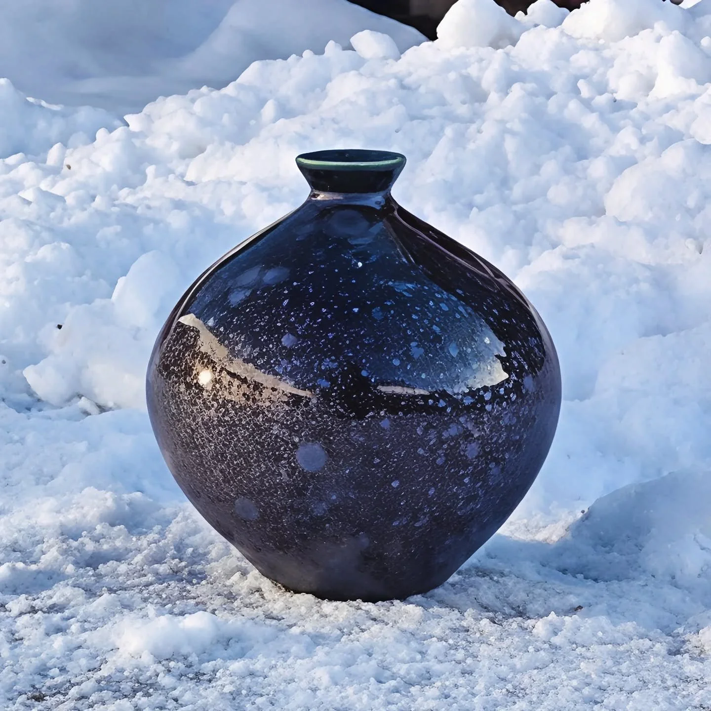 - Larvikitt -
Winter 2026
Ancient stone, born in the depths of Norway
.
.
.
#porcelain #ceramics #pottery #crystallineceramics  #crystallineglaze