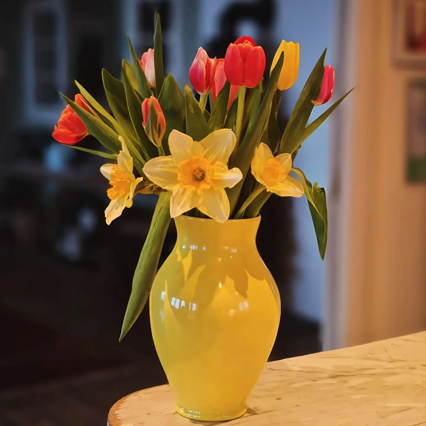 - Happy -
Easter 2026
Yellow is my favorite colour 
.
.
.
#porcelain #ceramics #pottery #crystallineceramics  #crystallineglaze