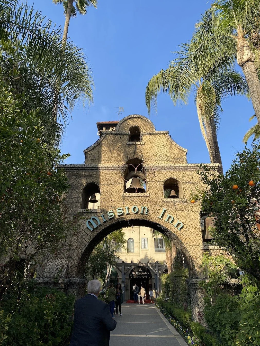 Mission Inn: The Most Stunning Restaurant