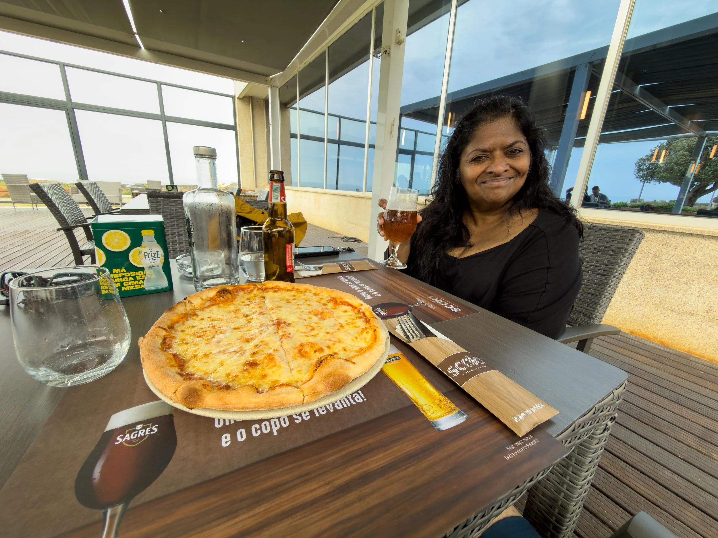 Wrap up the afternoon with pizza and beer.