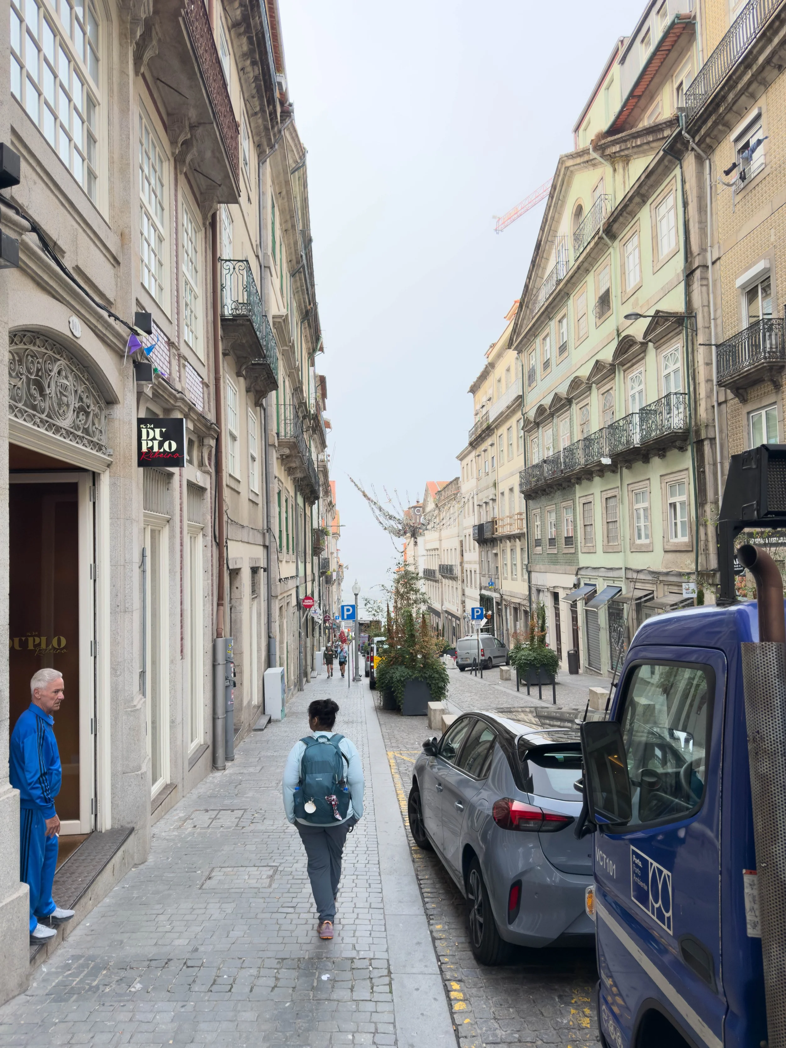 Heading to the Douro River from Sé do Porto