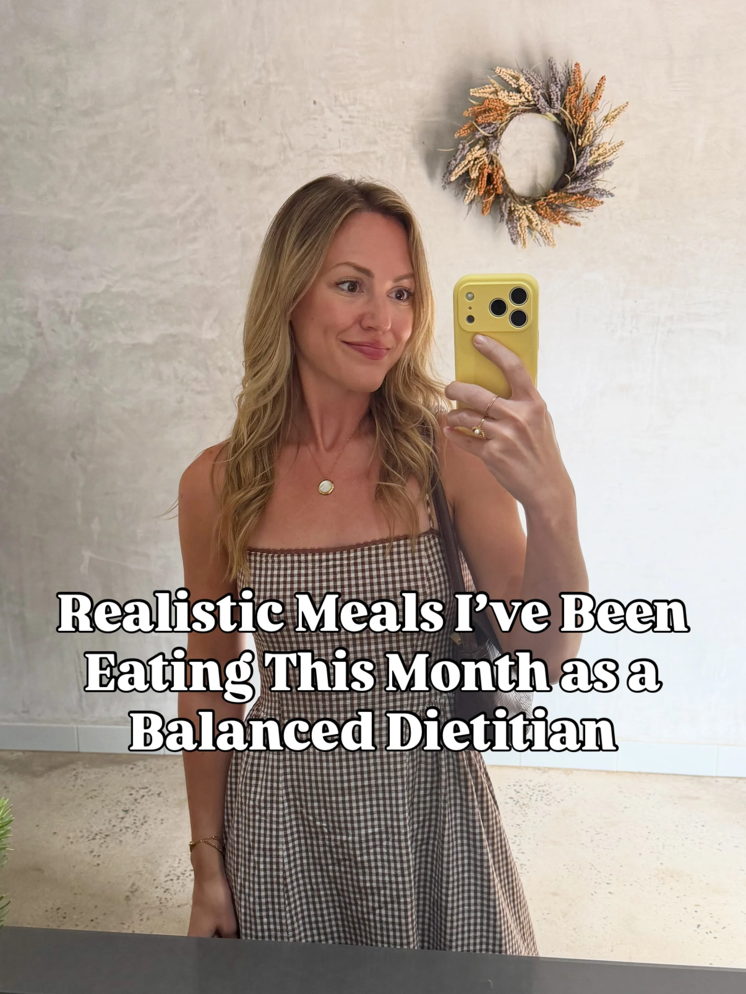 A mix of some cooling meals to get me through that crazy San Diego heat wave, the first of many cozy Fall meals, plus a couple fun meals out. 

Which would you eat first!? 

#dietitian #balanceddiet #healthymealideas #highprotein #highfiber