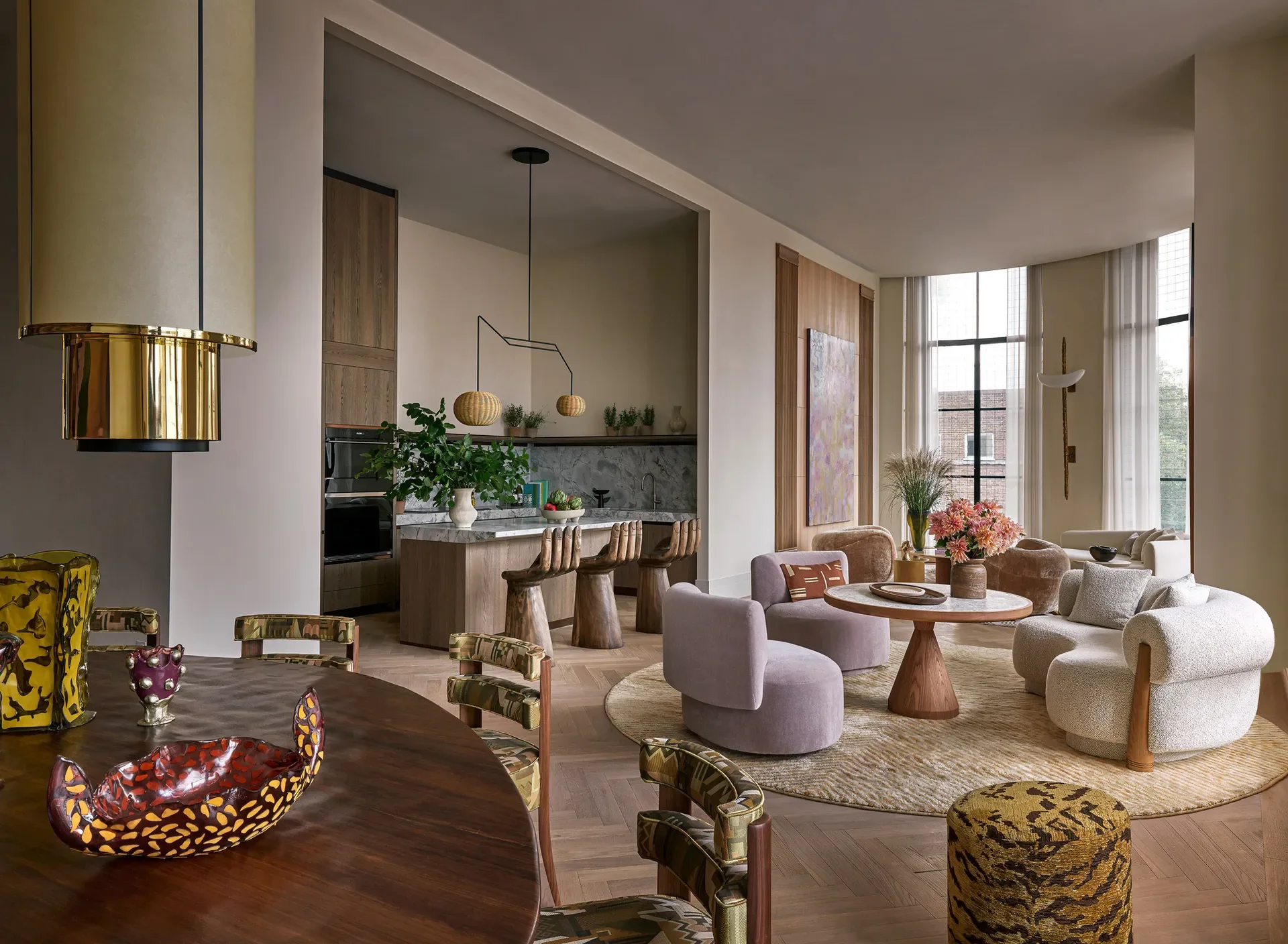 Buying for Security: What Overseas Families Should Look For in Prime London