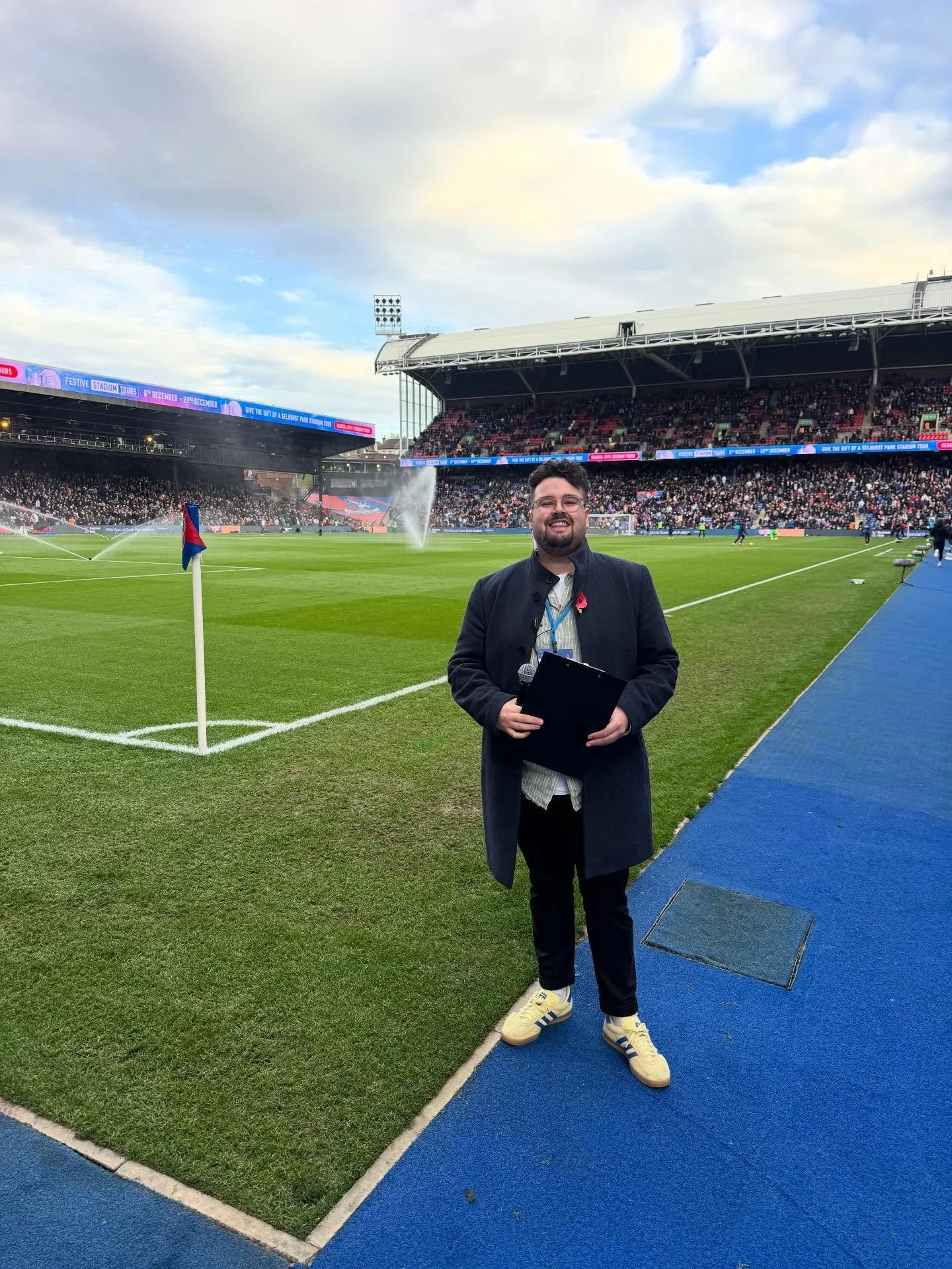 🎥 November 25&rsquo; Work 🎥

1. Hosting duties for @cpfc vs @officialbhafc ⚽️
2. Presenting tech demo videos with @verypcuk 💻
3. @ballerleagueuk X @philips livestream on location at the @copperboxarena 🎤
4. Black Friday 2025 campaign with @jblaud