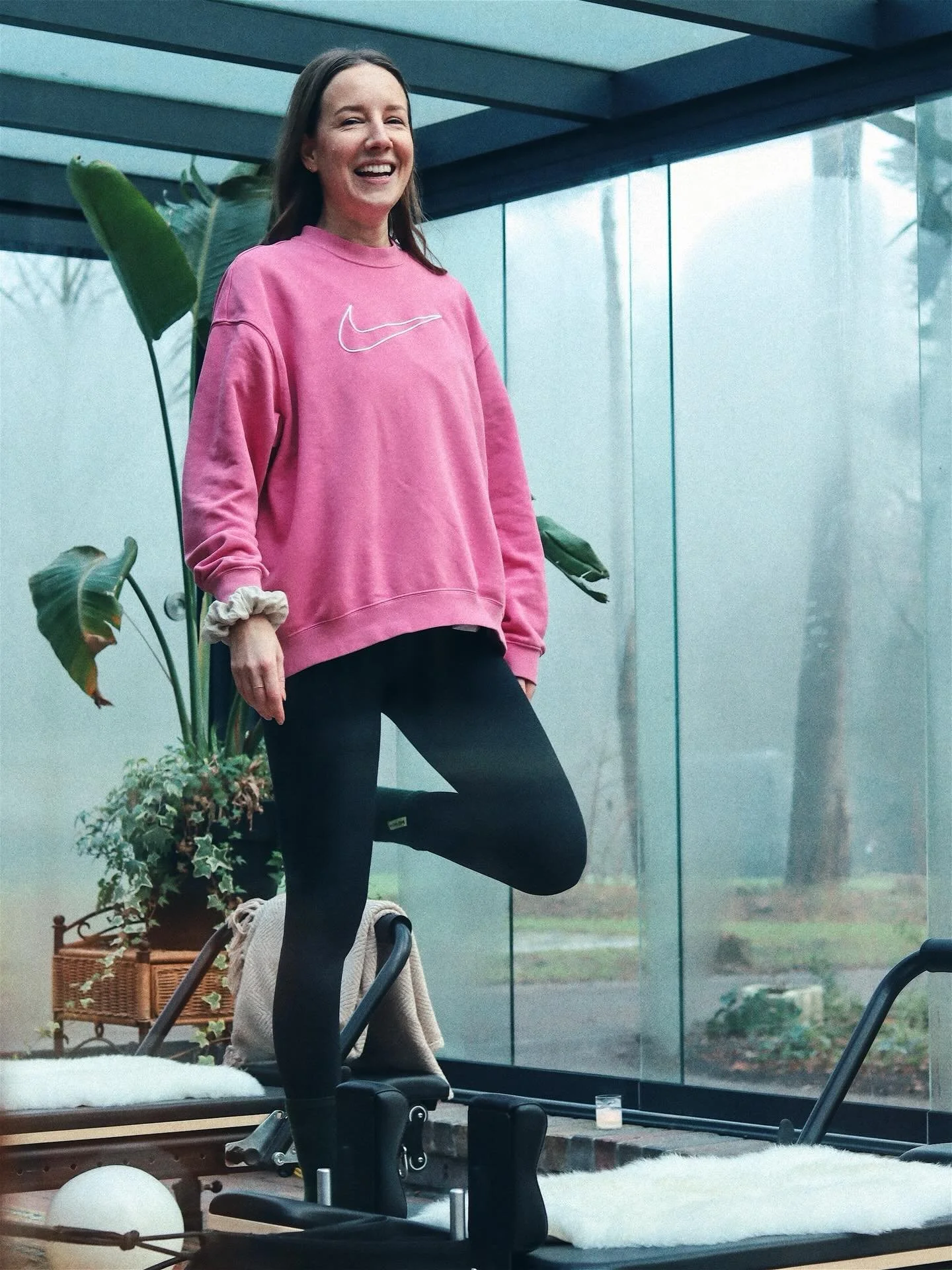 Lieve meisjes (&amp; jongens),

Een kleine recap van ons Backyard-jaar 🤍

Begin 2025 ontstond een idee.
In de zomer vonden we een plek.
In augustus 2025 kochten we onze eerste reformer pilates banken.

Wat begon als een wild plan in de buitenlucht, 