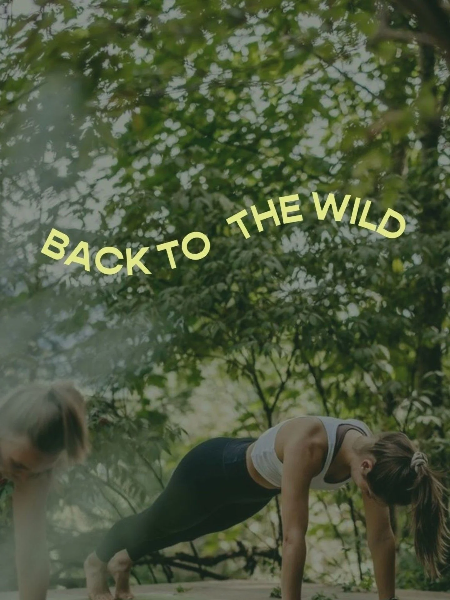 Die frisse ochtendlucht. Zonlicht dat tussen de bomen door valt. Je adem die rustiger wordt terwijl je beweegt.

Na een winter binnen is het moment daar: we gaan weer naar buiten. Vanaf half maart trainen we weer onder het doek, midden in het groen.

