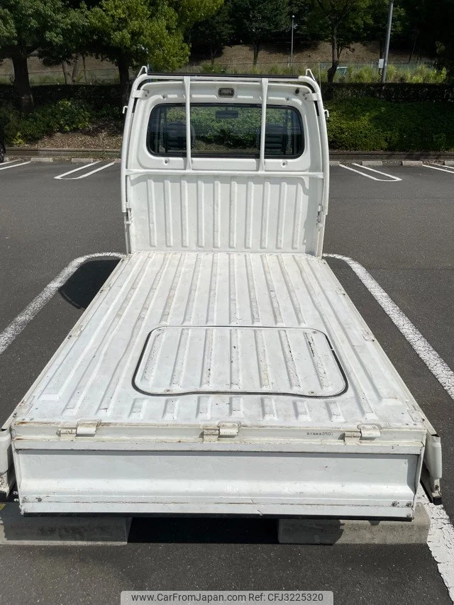 car_858403f7-157e-4180-b9e7-d5648235b5e7_640_0.jpg