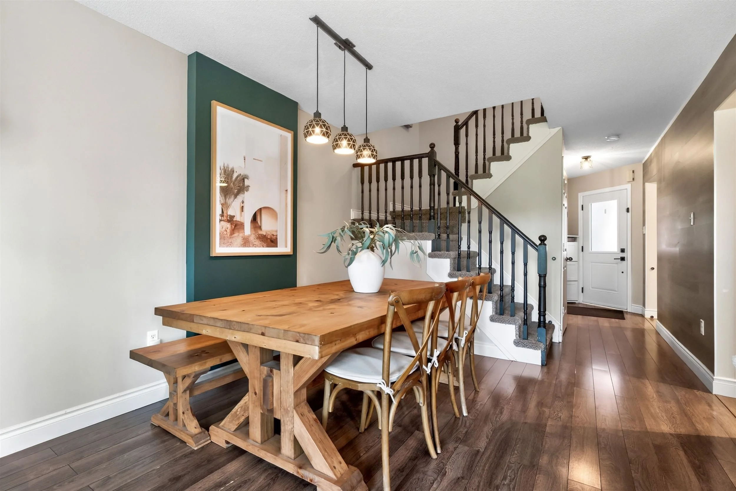 9-DiningRoom-2.jpg