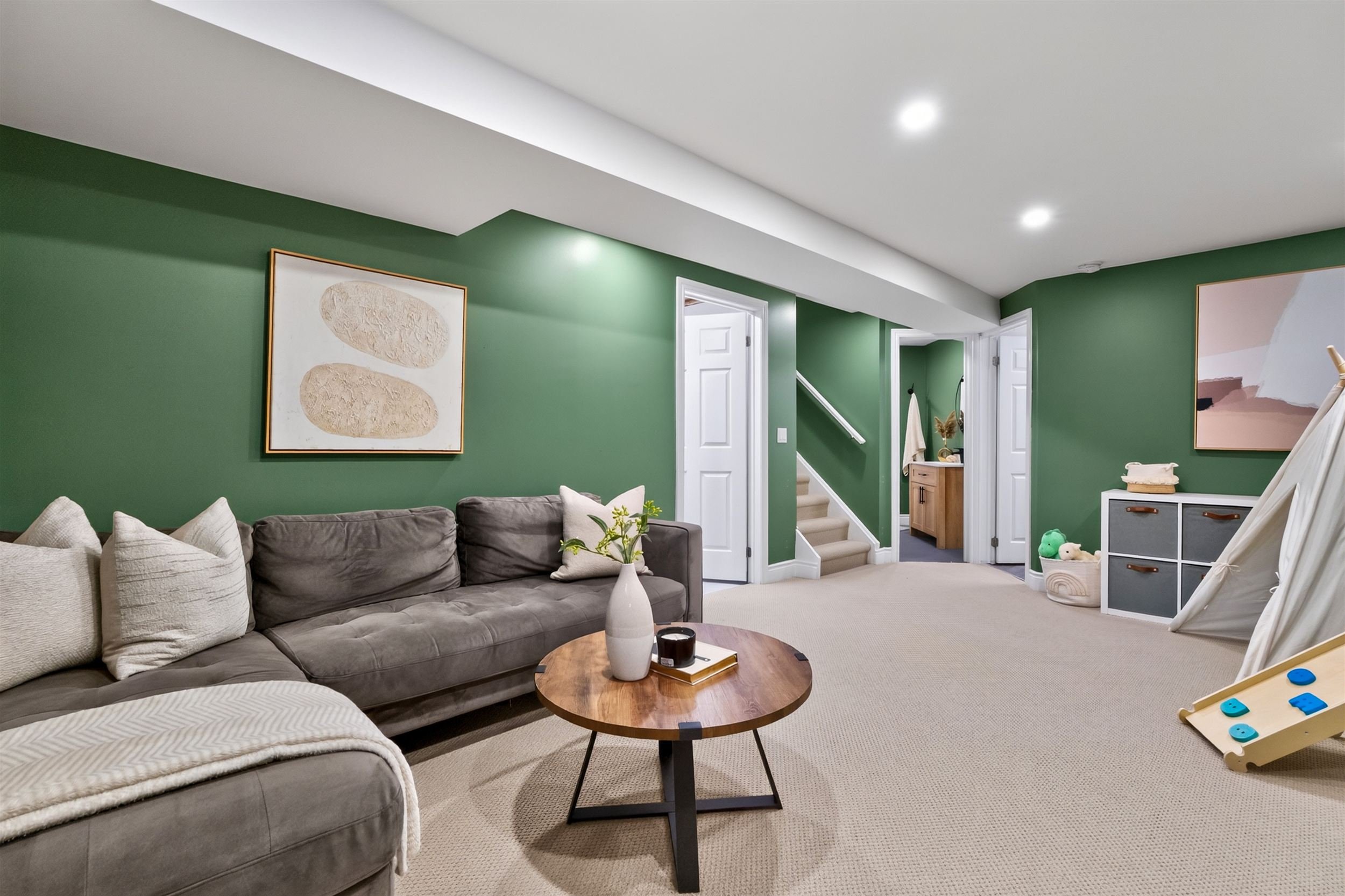 23-LowerLevel_RecreationRoom-2.jpg