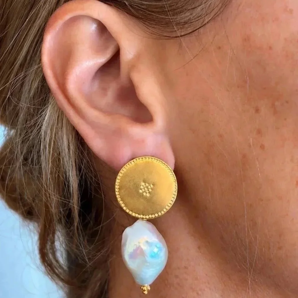 Pearl Belak Earrings 2 cm — Baroque