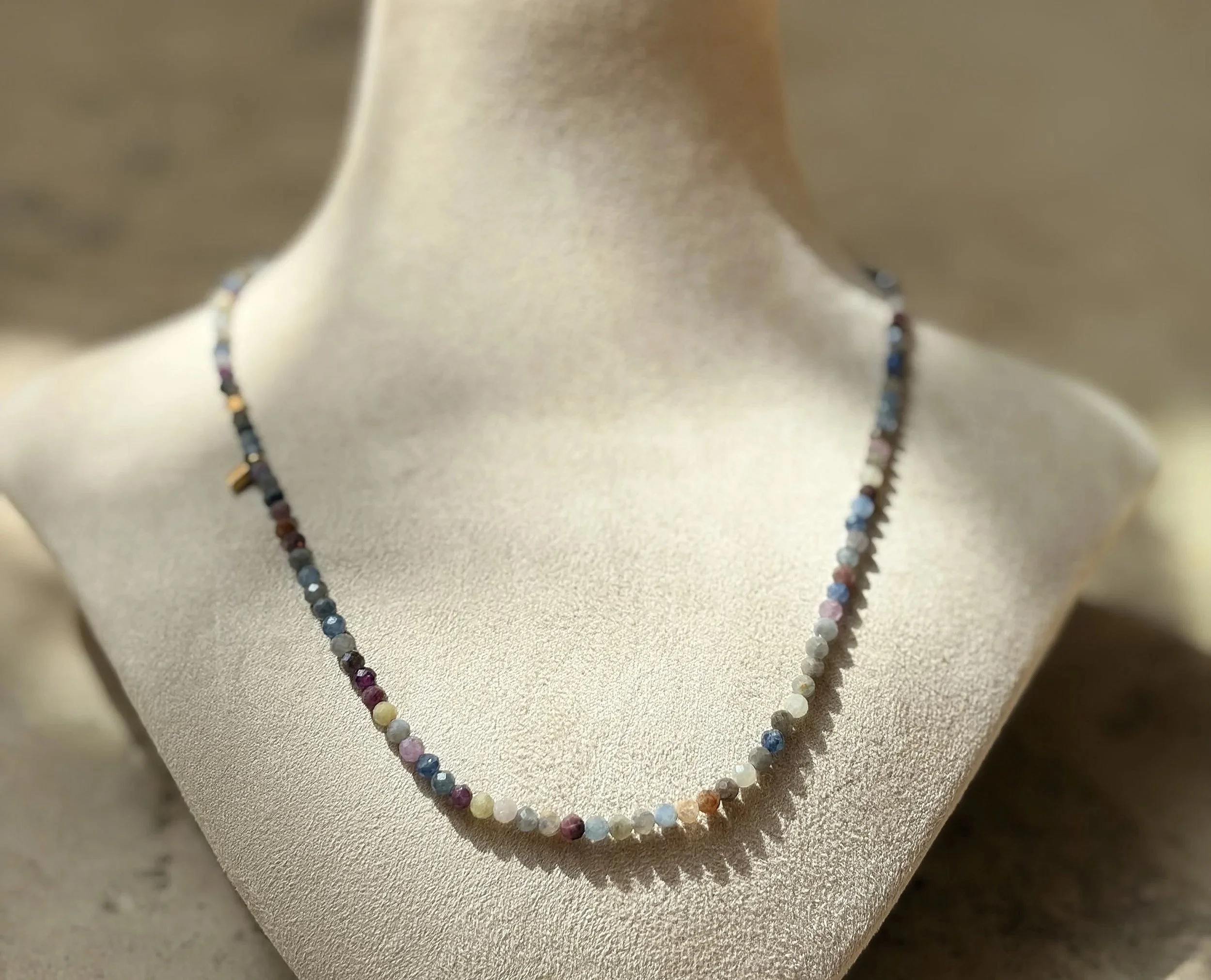 SapphirebeadednecklaceGP5.jpg