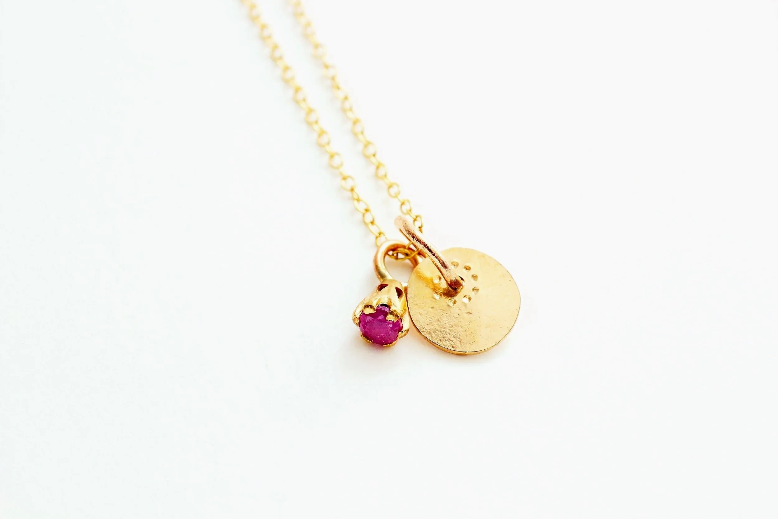 9 carat gold Belak & Ruby Necklace