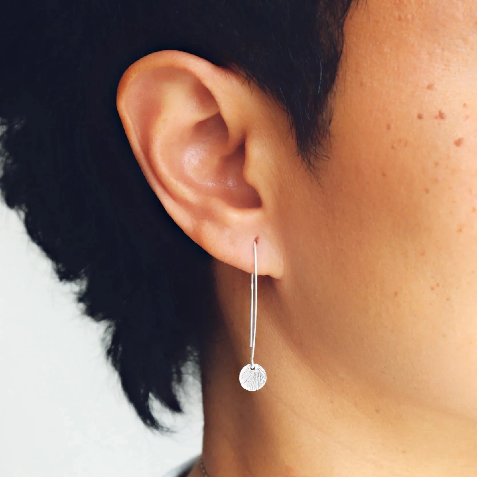 Mini+Belak+Hoops+SS+on+model.jpg
