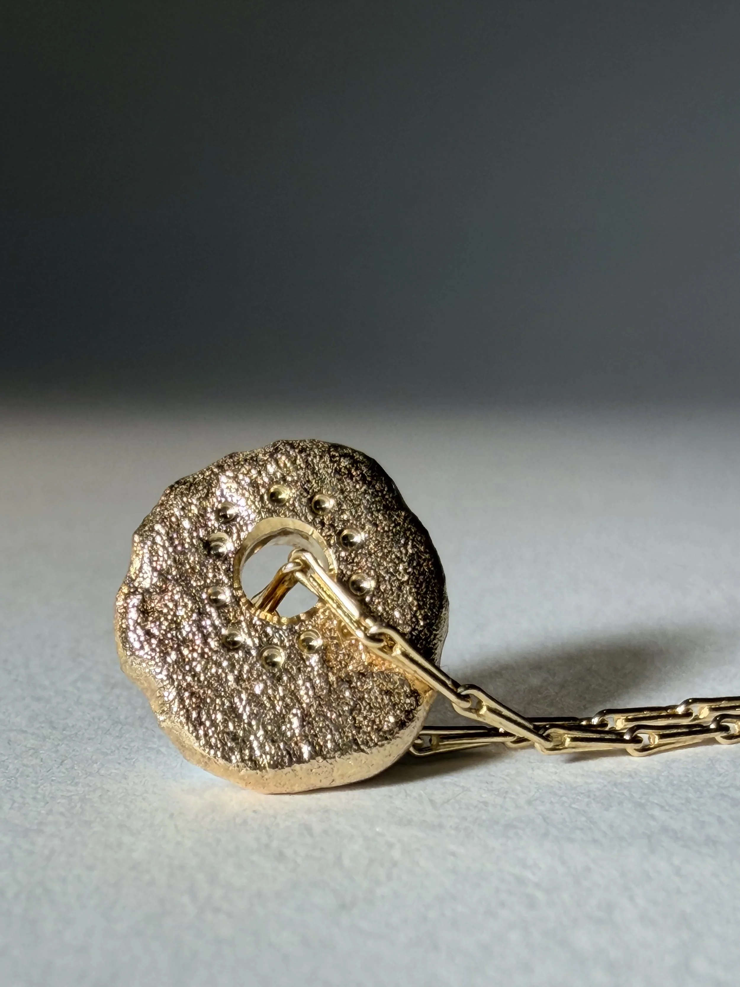 9ct Large Belak Pendant5.jpg