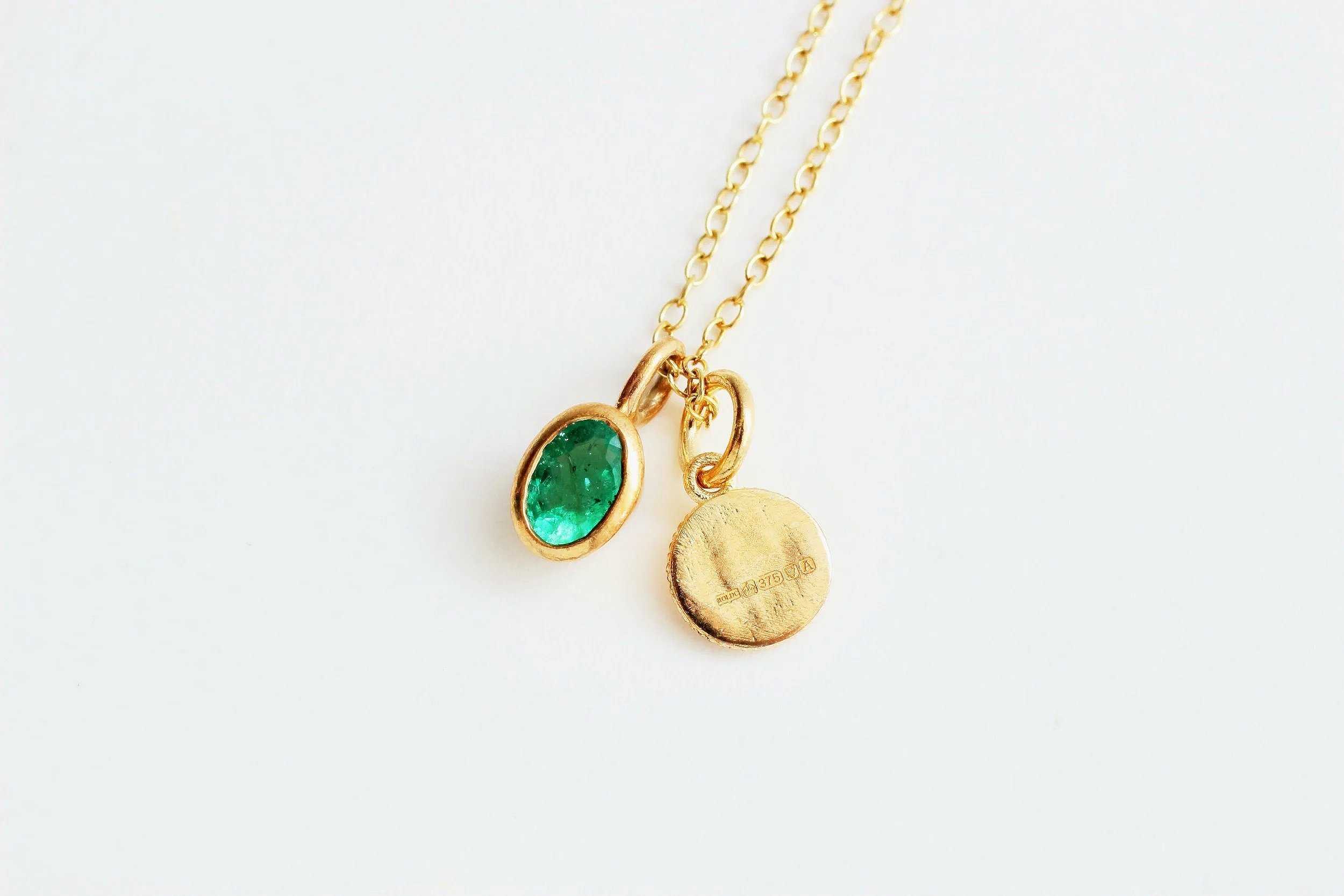 EmeraldOvalBelakaifunan9ctNecklace3.jpg