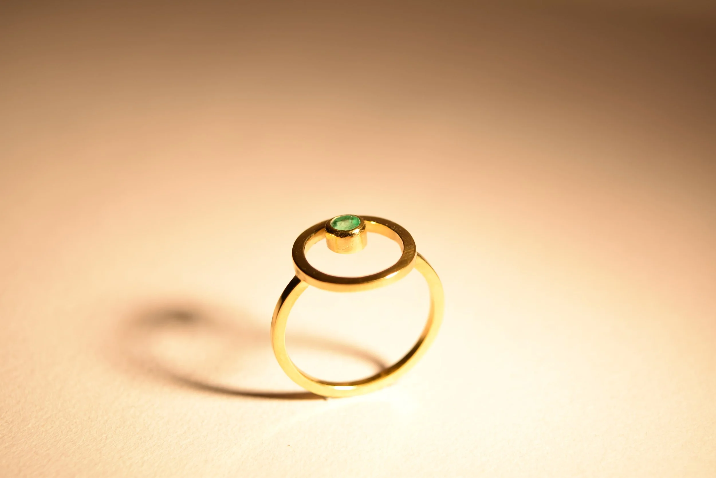 Belak ring with Emerald1.JPG