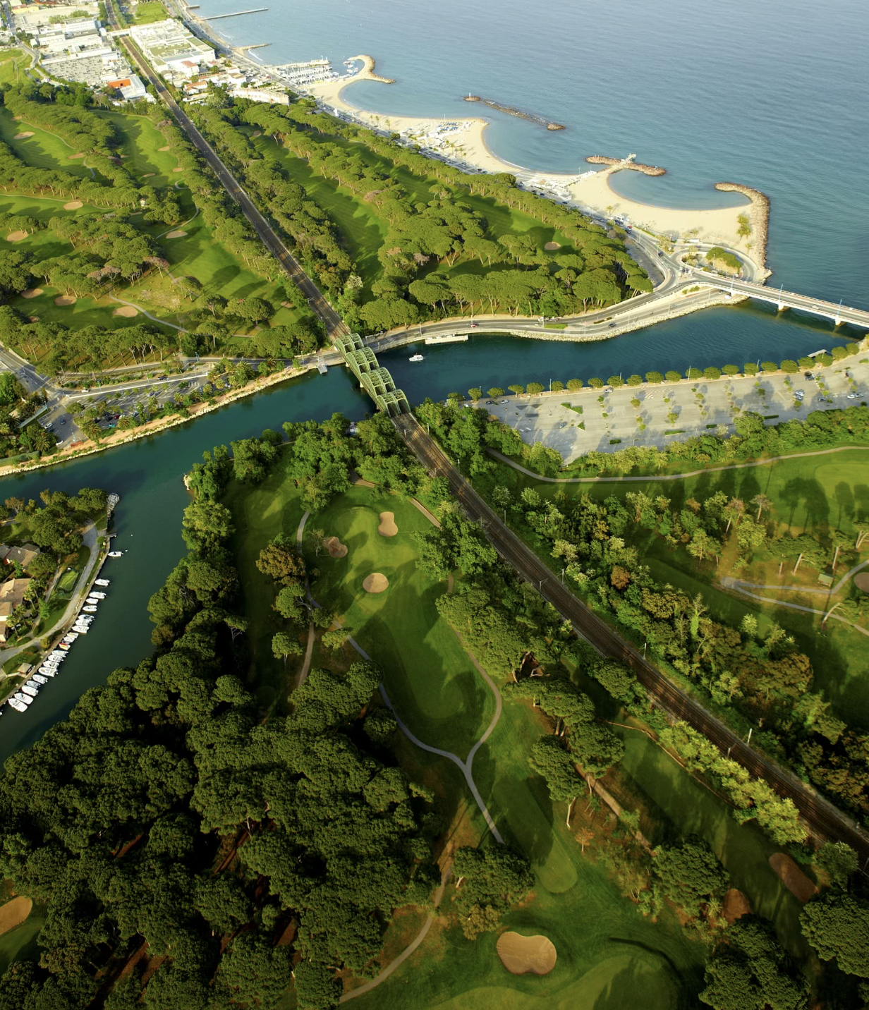 THE CANNES OLD COURSE